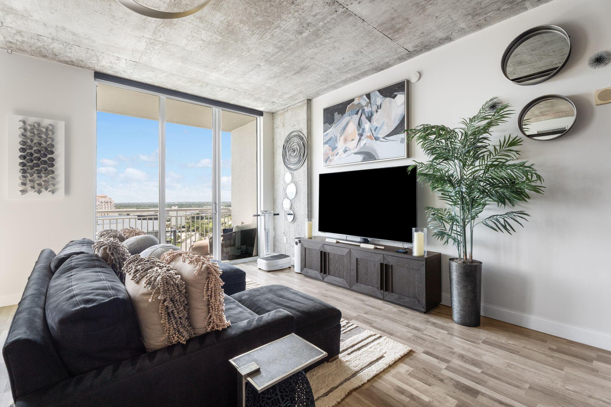 300 S Australian Avenue 1515, West Palm Beach, FL 33401 3