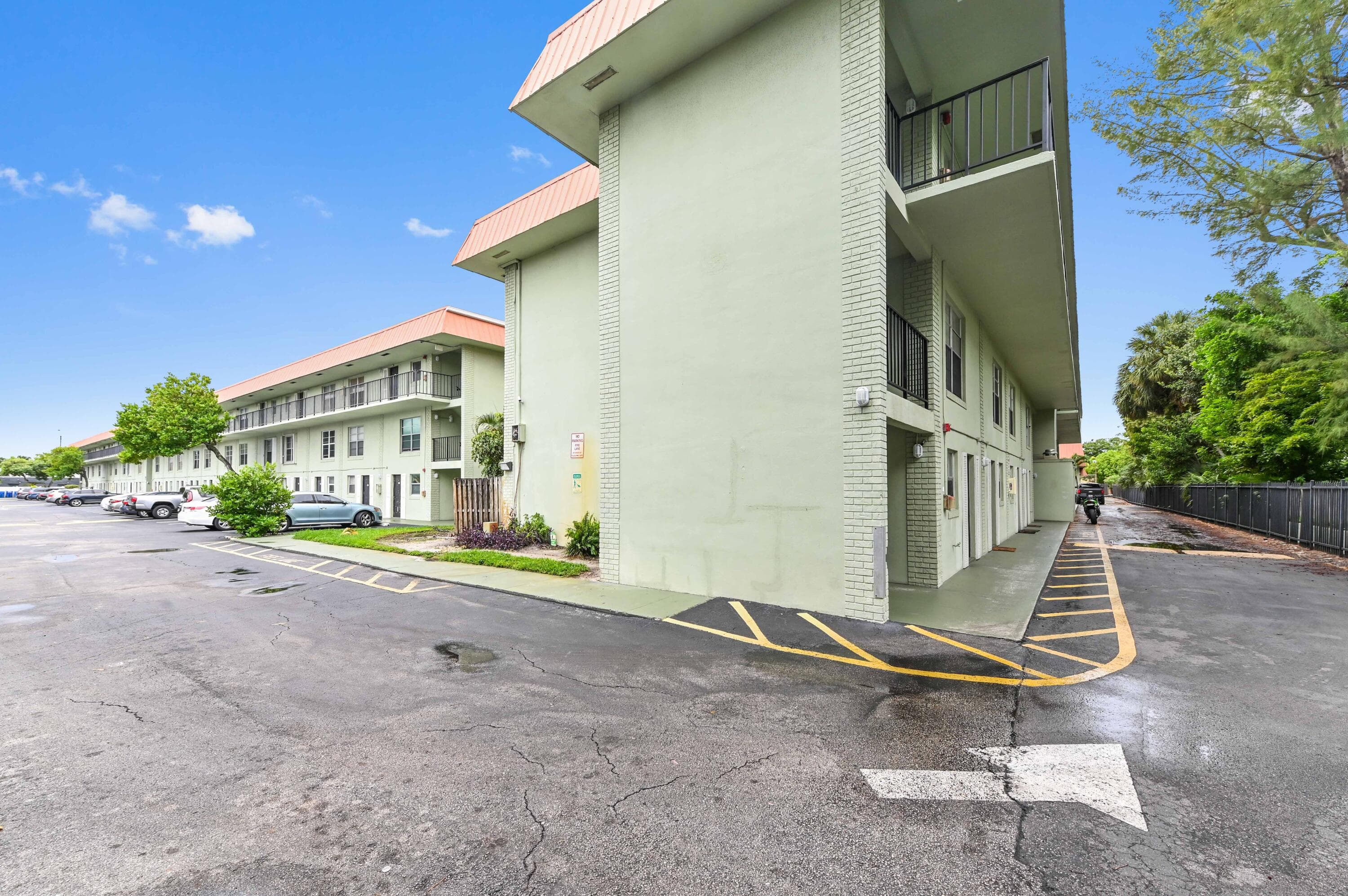 803 W Oakland Park Boulevard A7, Oakland Park, FL 33311 25