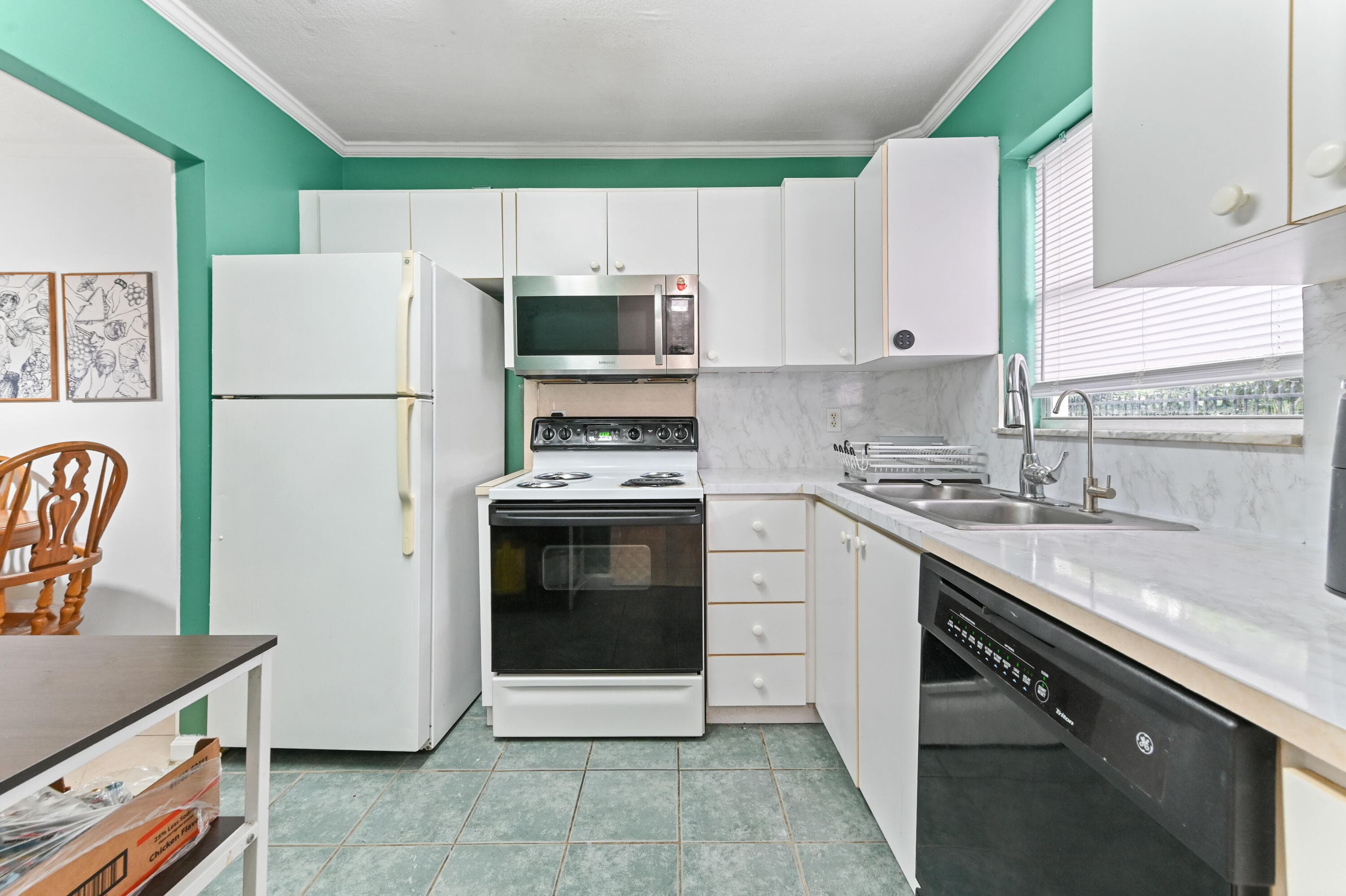 803 W Oakland Park Boulevard A7, Oakland Park, FL 33311 5
