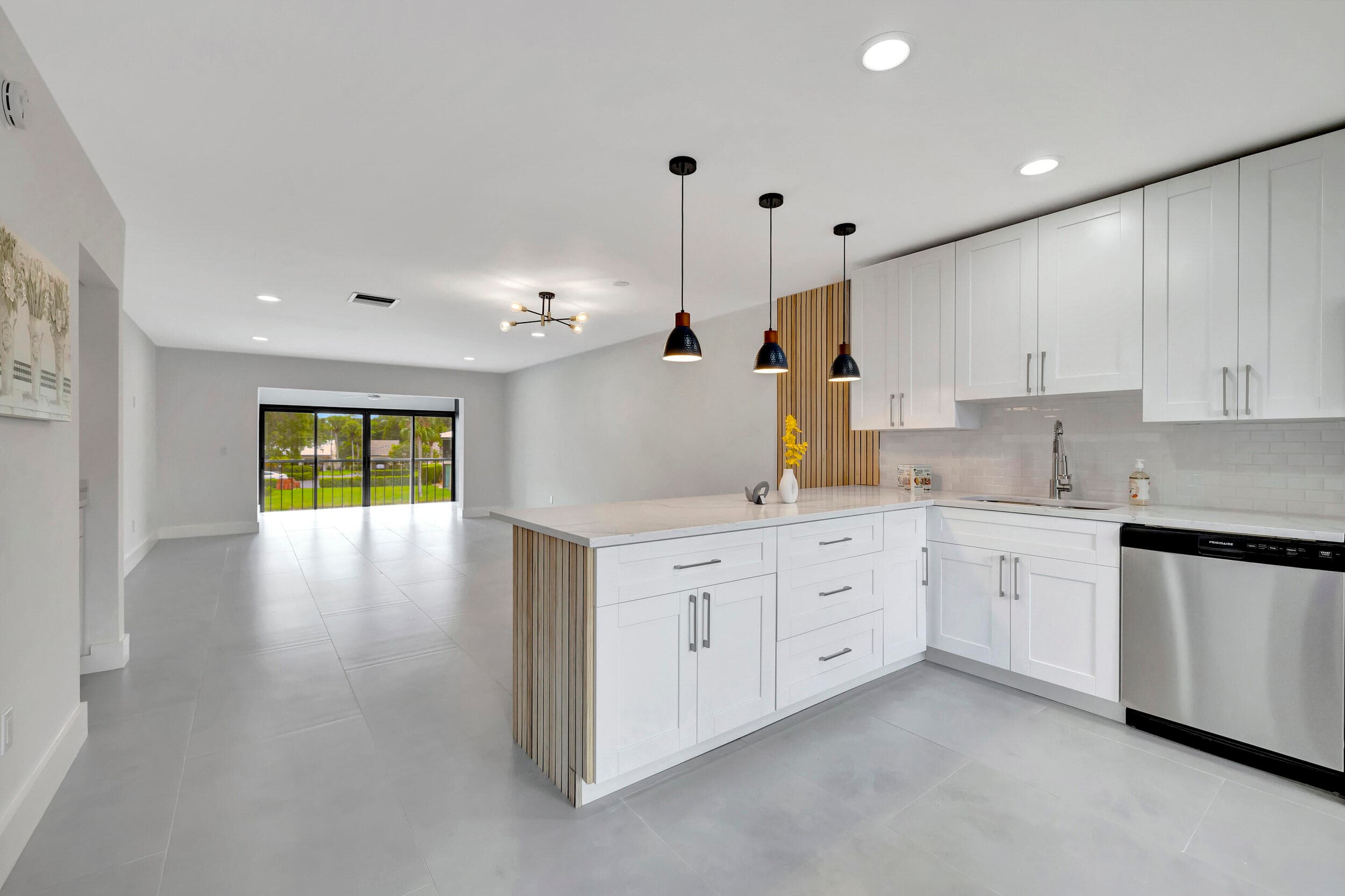 7898 Eastlake Drive 7d, Boca Raton, FL 33433 10