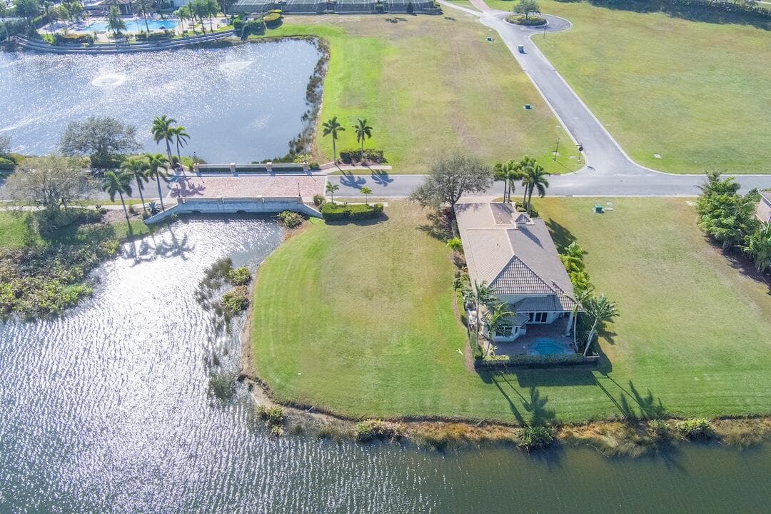 152 SE Santa Gardenia, Port St. Lucie, FL 34984 8