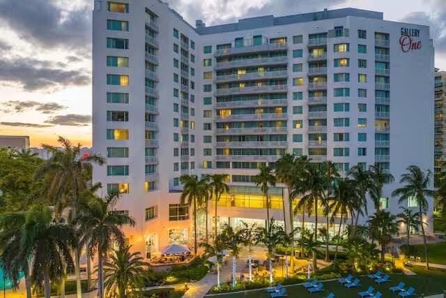 2670 E Sunrise Boulevard 318, Fort Lauderdale, FL 33304 11