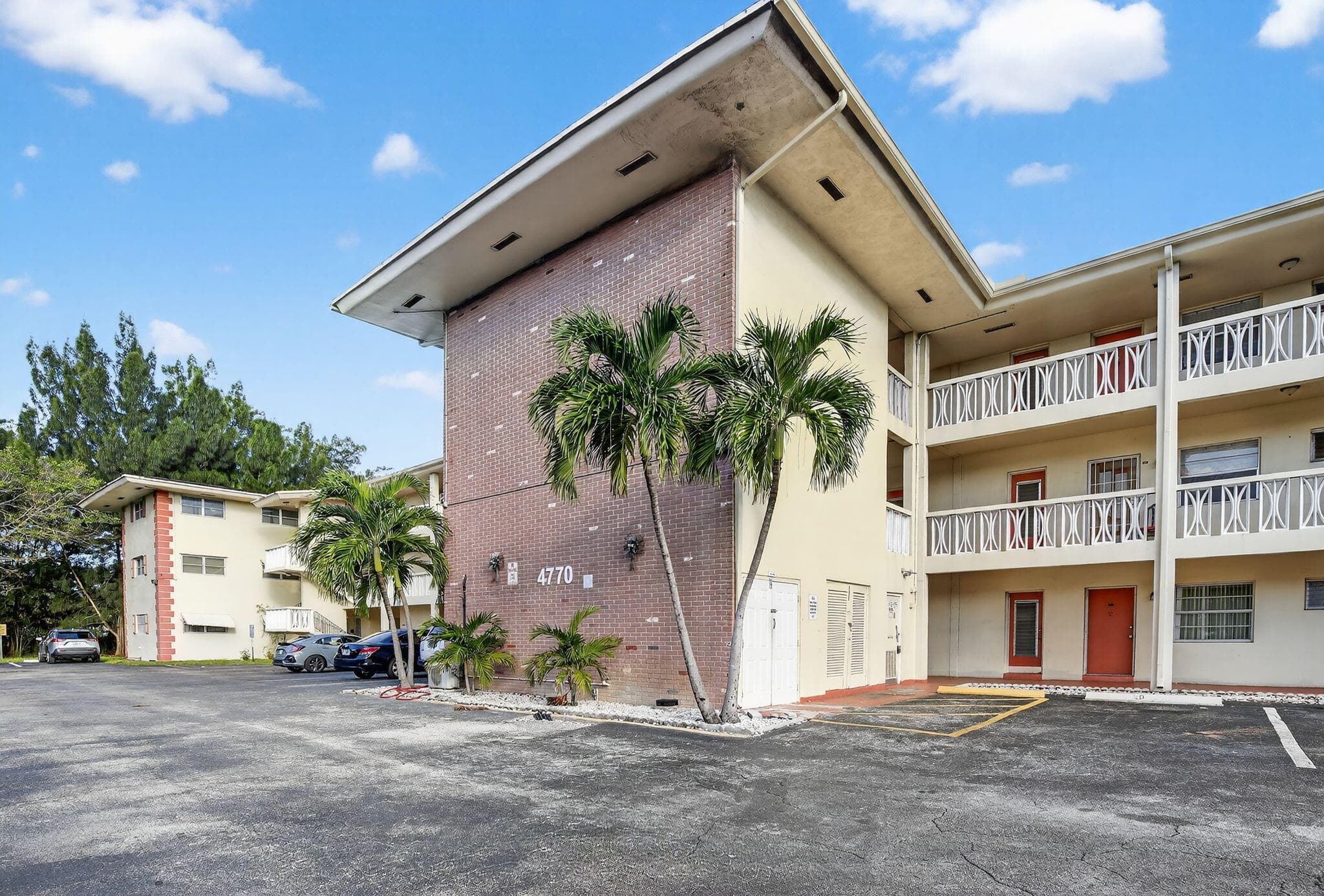 4770 NW 10th Court 104, Plantation, FL 33313 3
