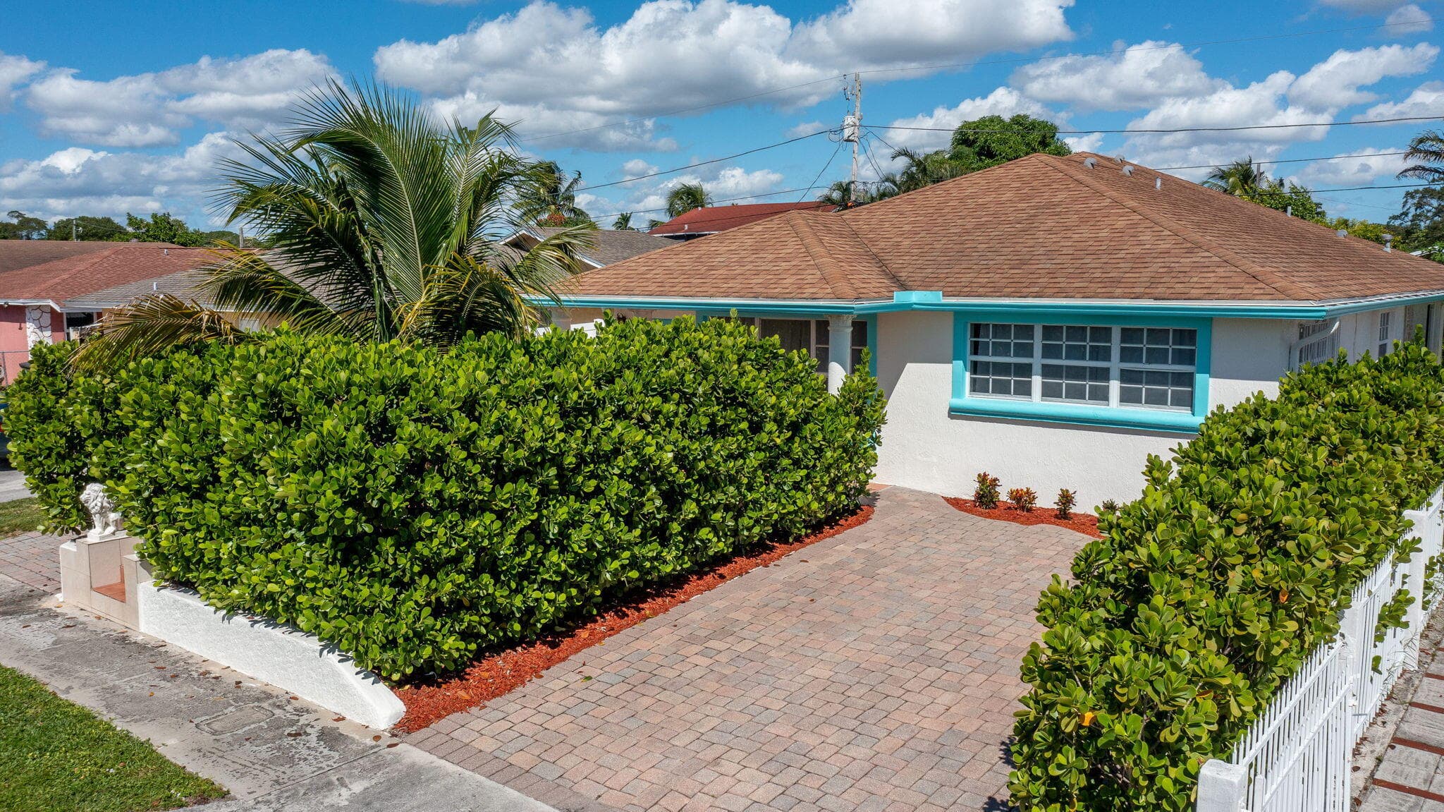 951 Green Street, West Palm Beach, FL 33405 6