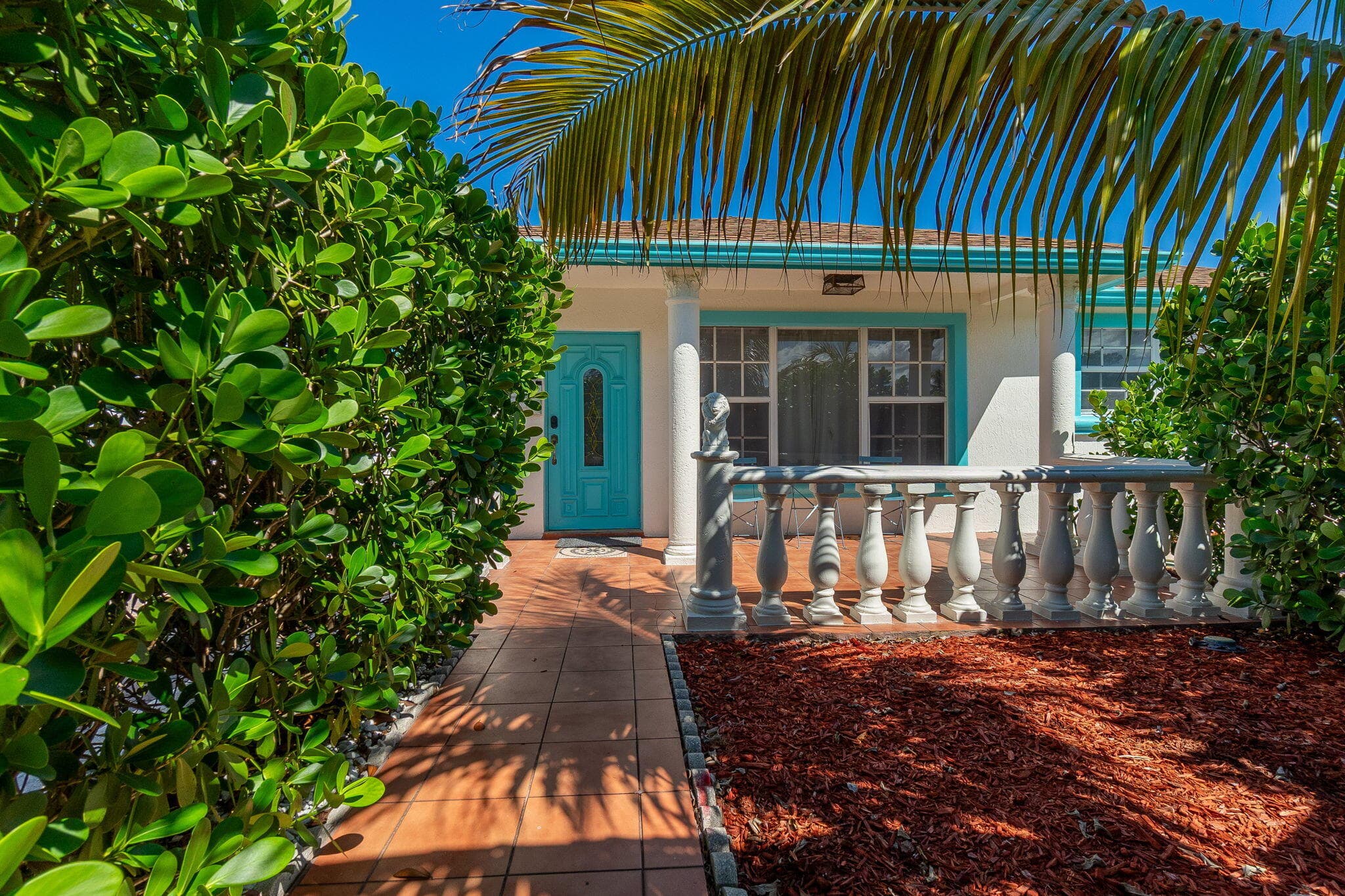 951 Green Street, West Palm Beach, FL 33405 8