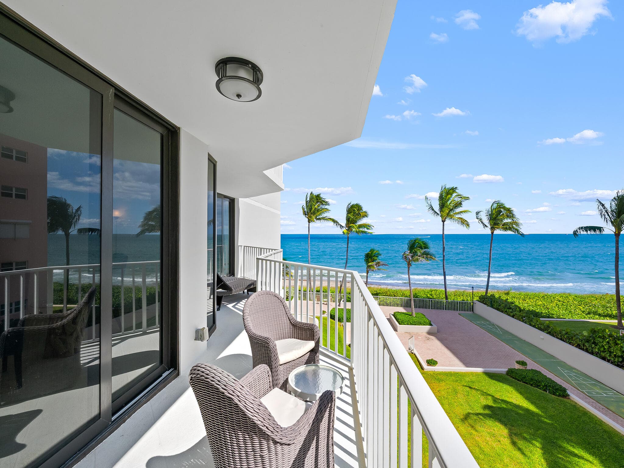 2917 S Ocean Boulevard 304, Highland Beach, FL 33487
