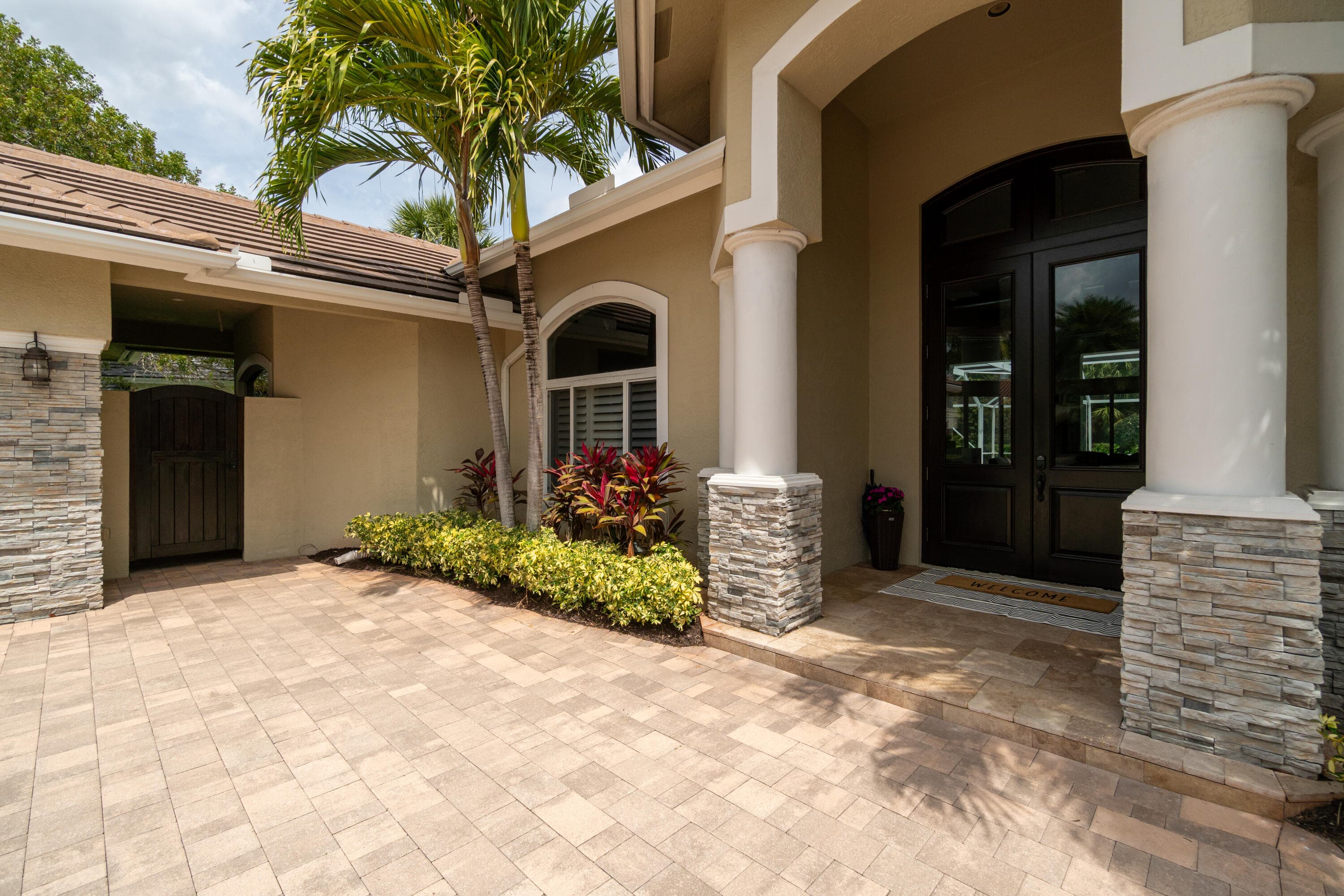 1209 Breakers West Boulevard, West Palm Beach, FL 33411 11