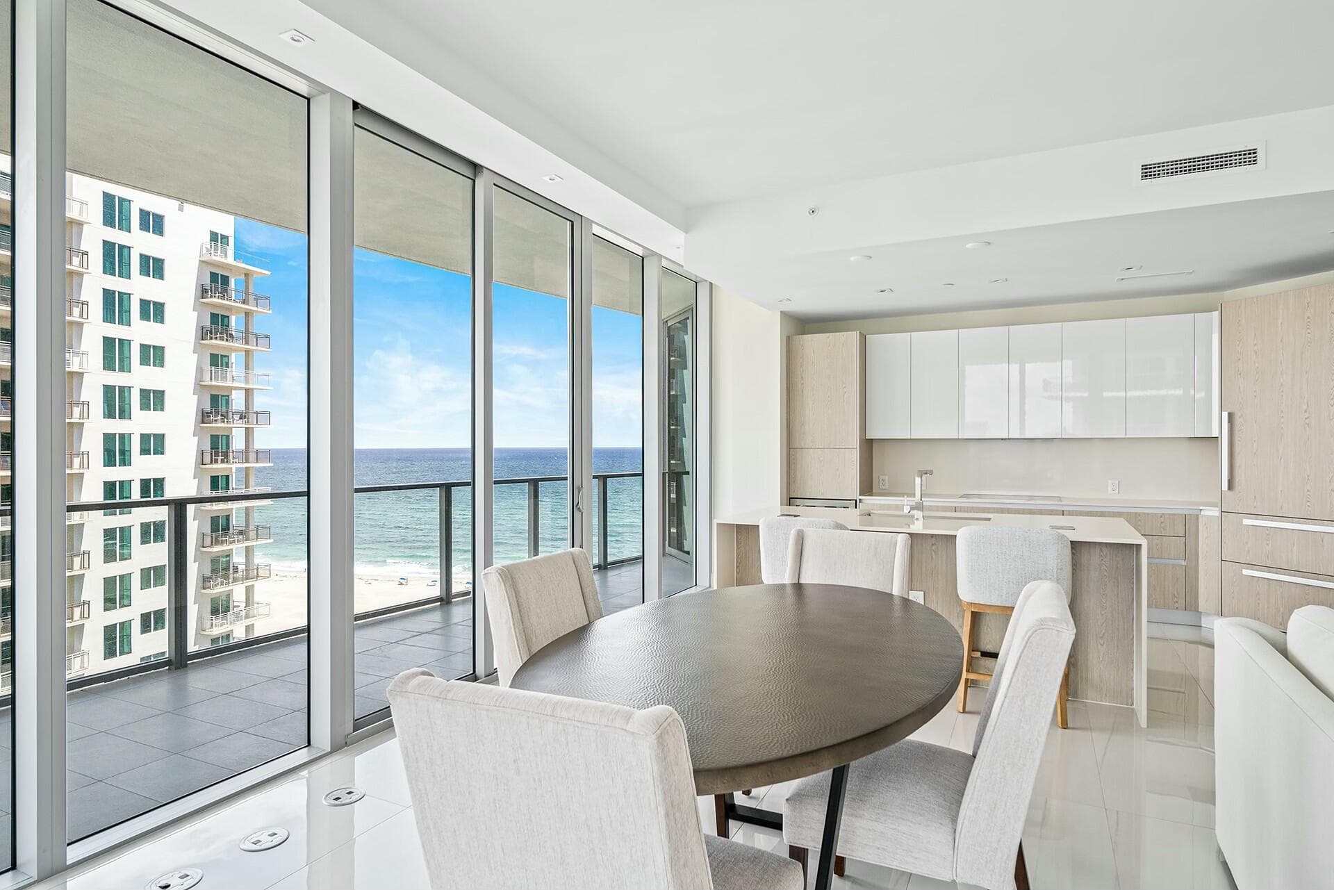 3100 N Ocean Drive H-1409, Singer Island, FL 33404 4
