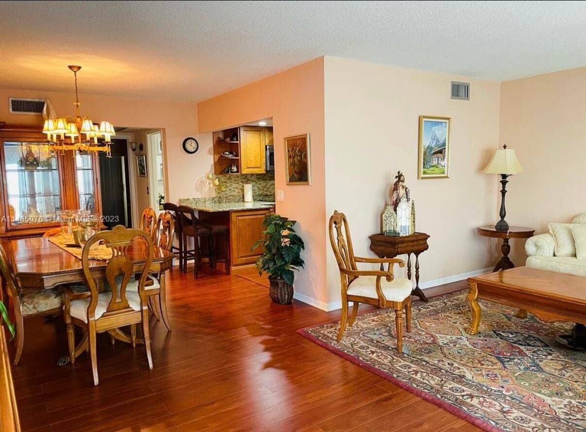 308 Wellington D, West Palm Beach, FL 33417 2