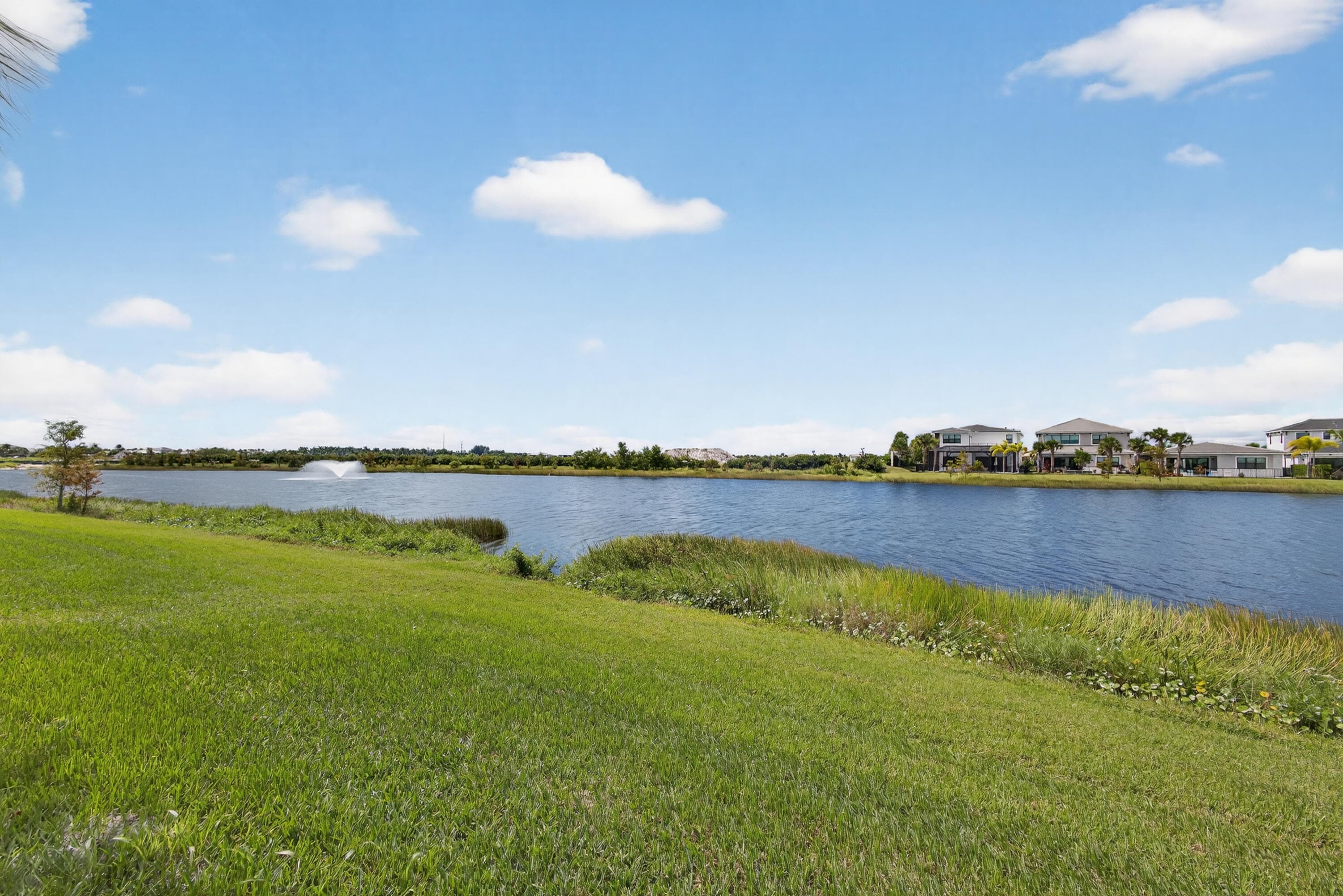 10033 Regency Way, Palm Beach Gardens, FL 33412 5