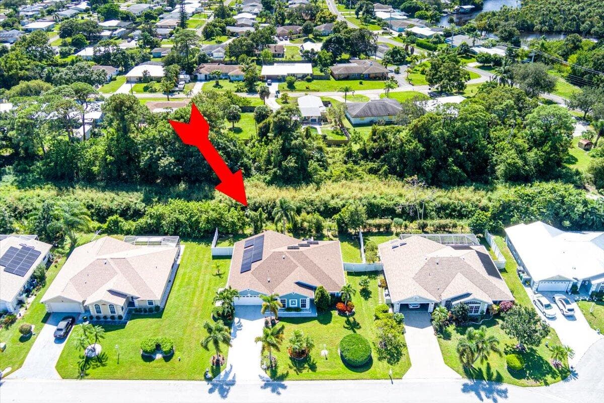 6876 Bronte Circle, Port St. Lucie, FL 34952 44