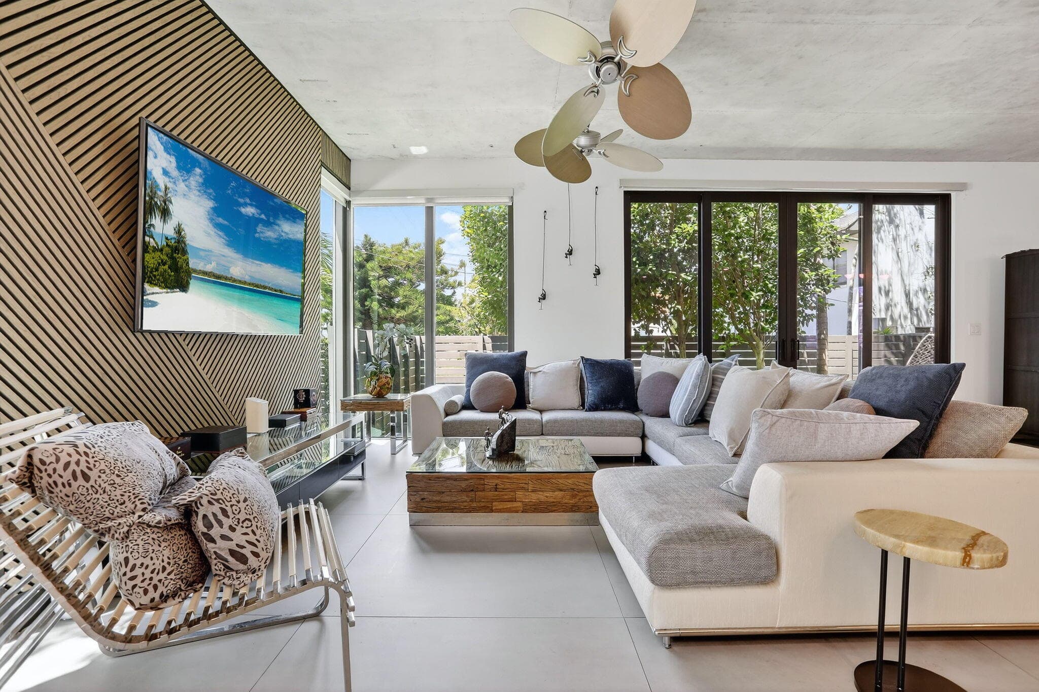 925 NE 6th Street, Fort Lauderdale, FL 33304 5