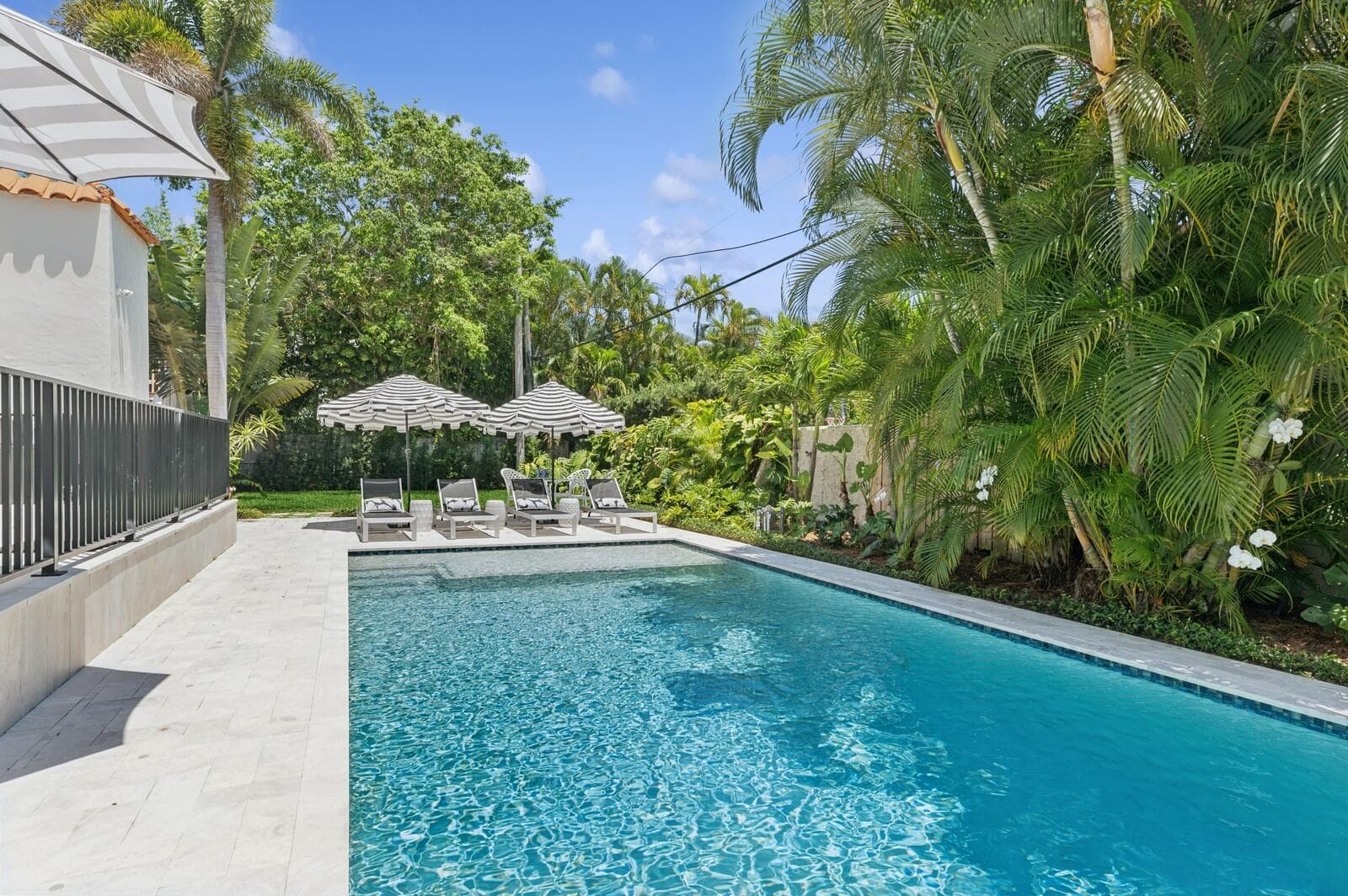 310 Almeria Road, West Palm Beach, FL 33405 38
