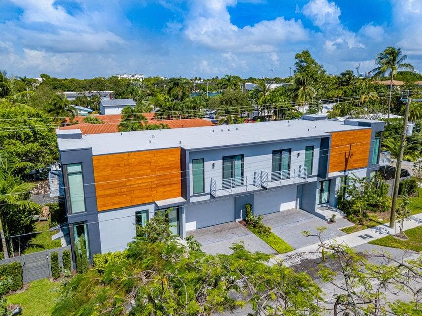 925 NE 6th Street, Fort Lauderdale, FL 33304 2