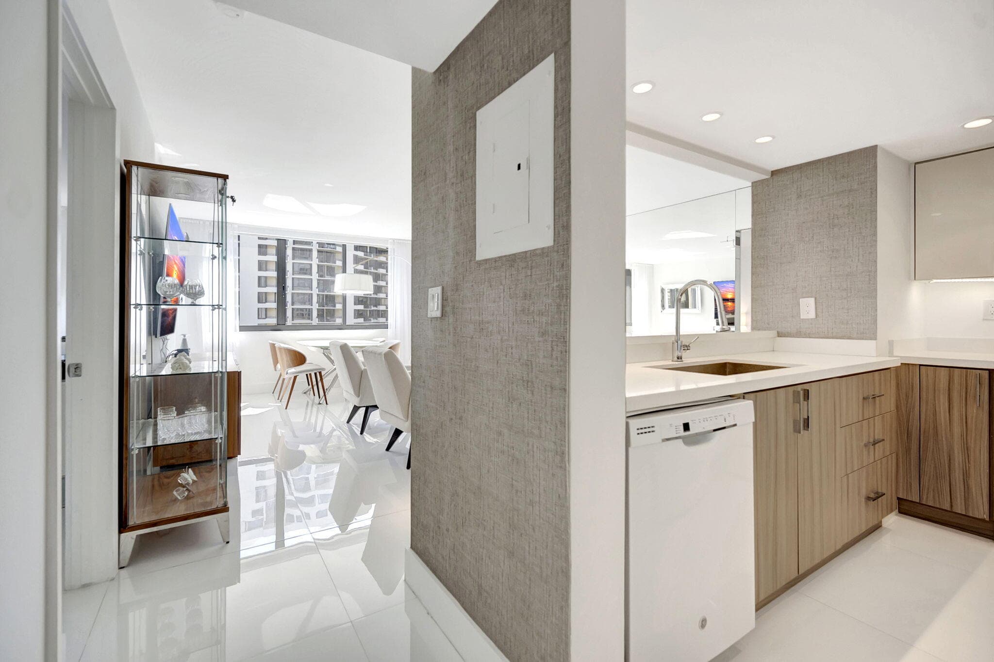540 Brickell Key Drive 919, Miami, FL 33131 4
