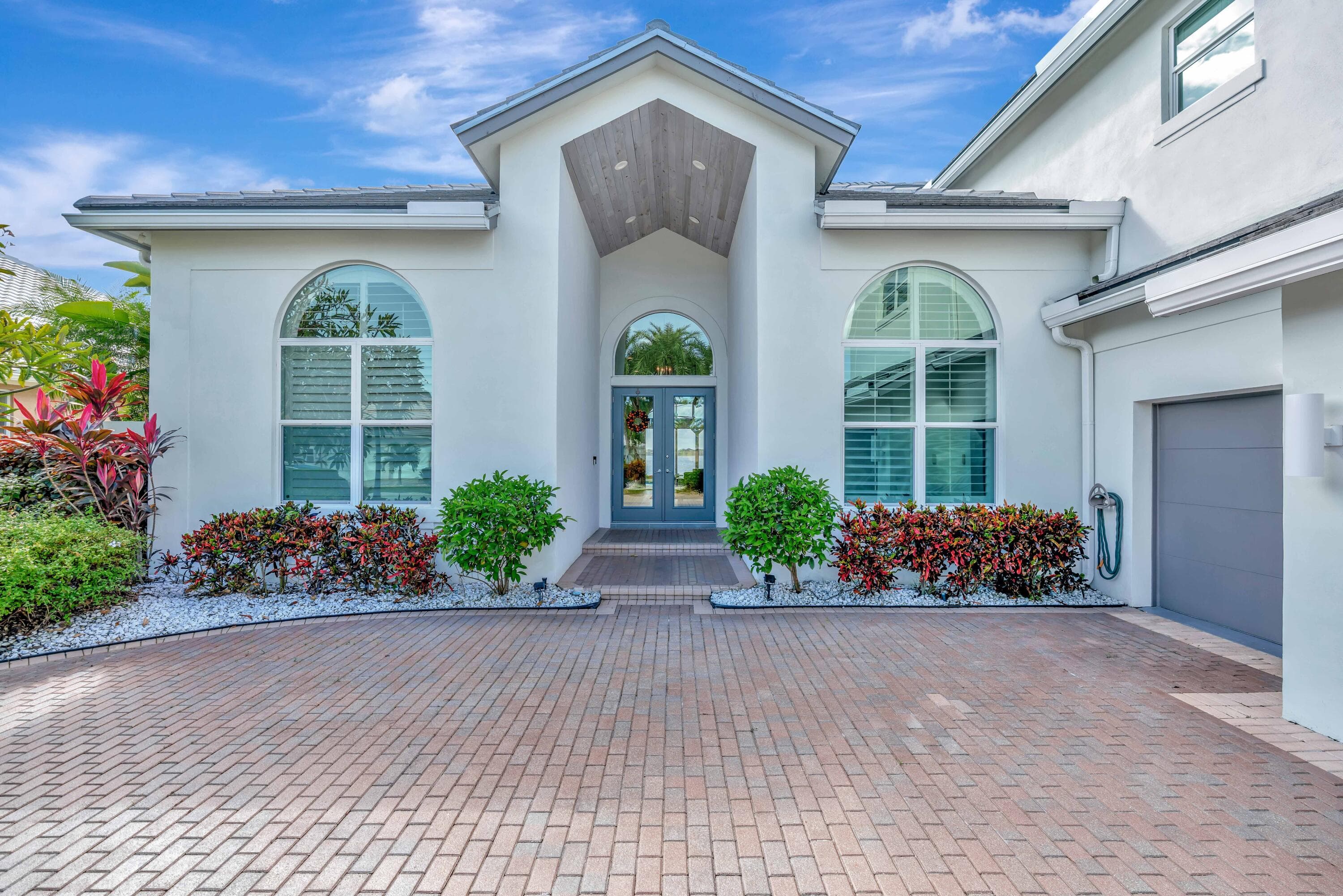 3225 SE Braemar Way, Port St. Lucie, FL 34952 3
