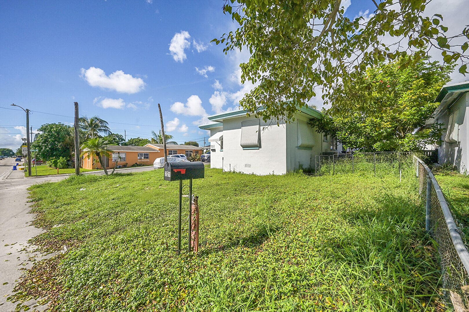 721 N A Street, Lake Worth Beach, FL 33460 4