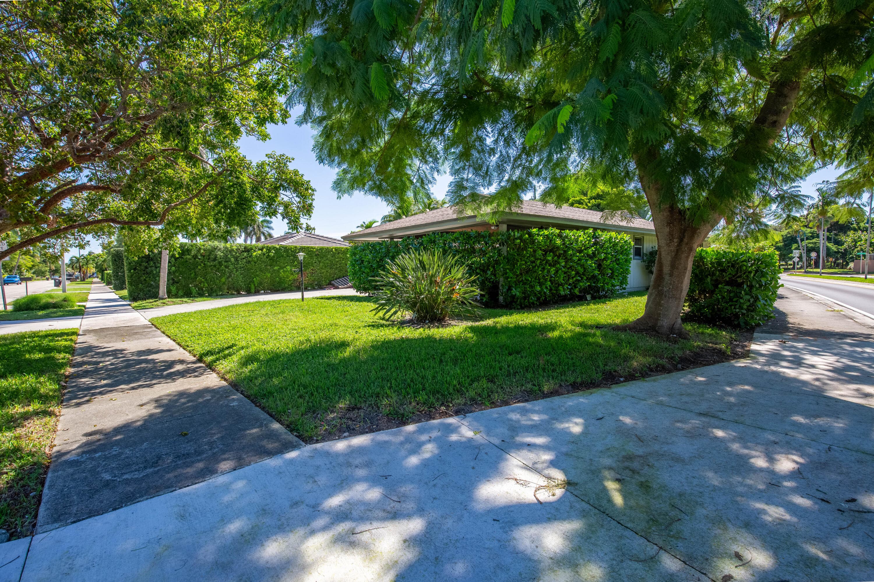 187 Auburn Drive, Lake Worth Beach, FL 33460 12