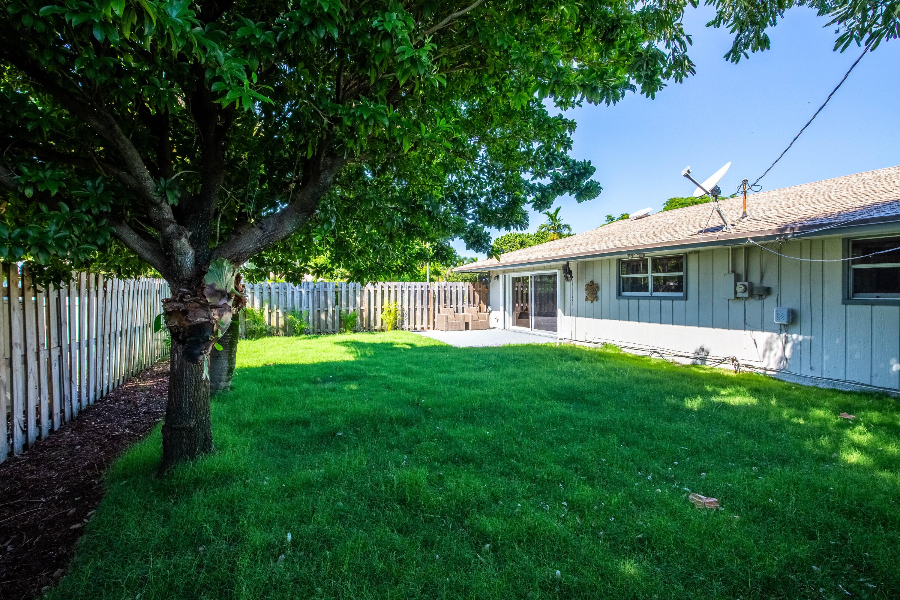 187 Auburn Drive, Lake Worth Beach, FL 33460 11