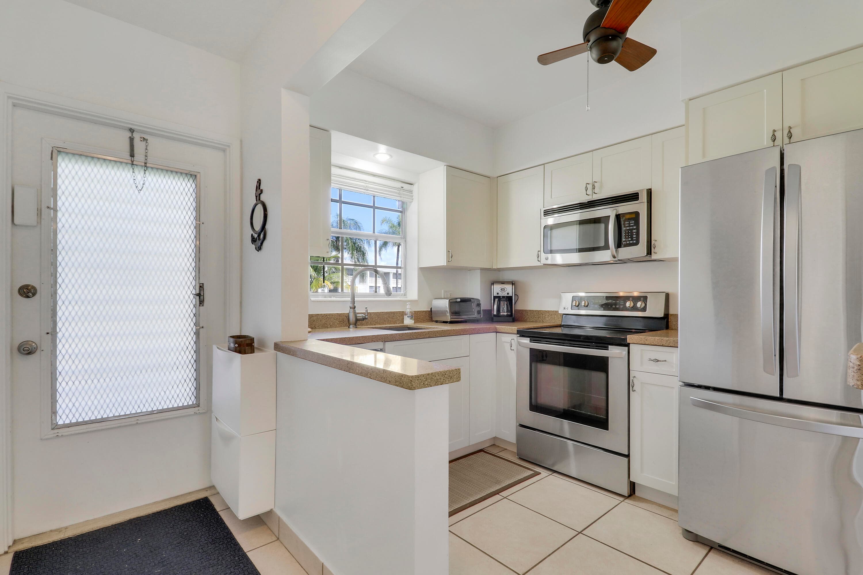 298 SE 6th Avenue 6, Pompano Beach, FL 33060 15