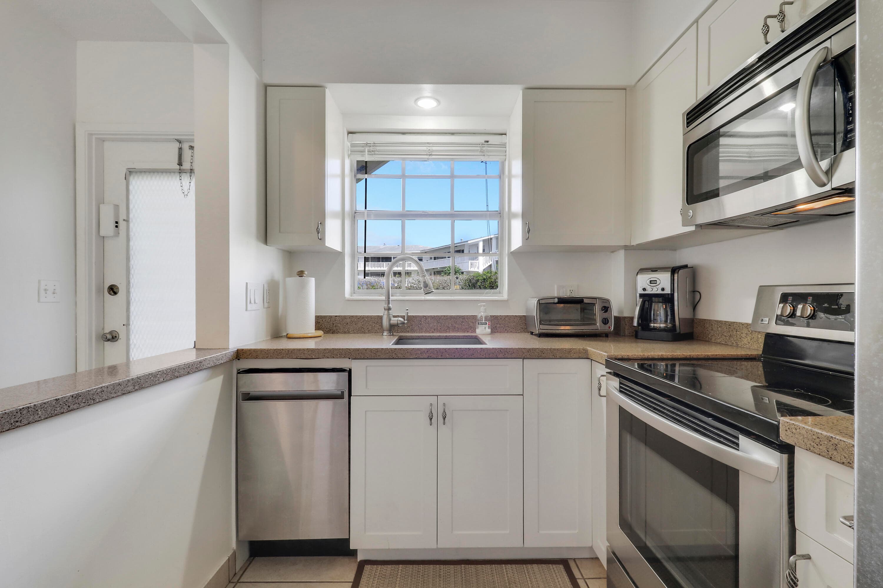 298 SE 6th Avenue 6, Pompano Beach, FL 33060 19