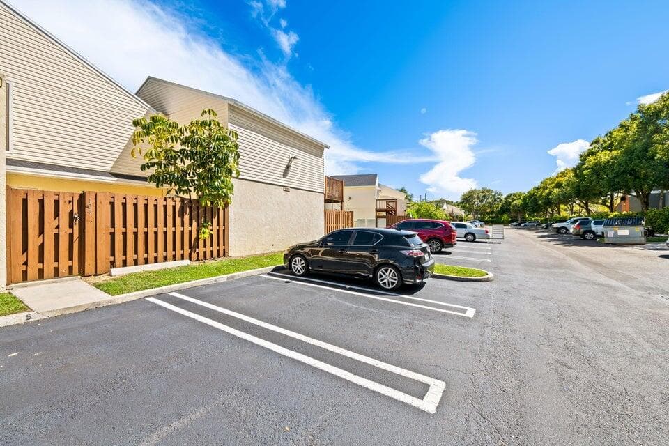 643 Executive Center Drive Q-102, West Palm Beach, FL 33401 6