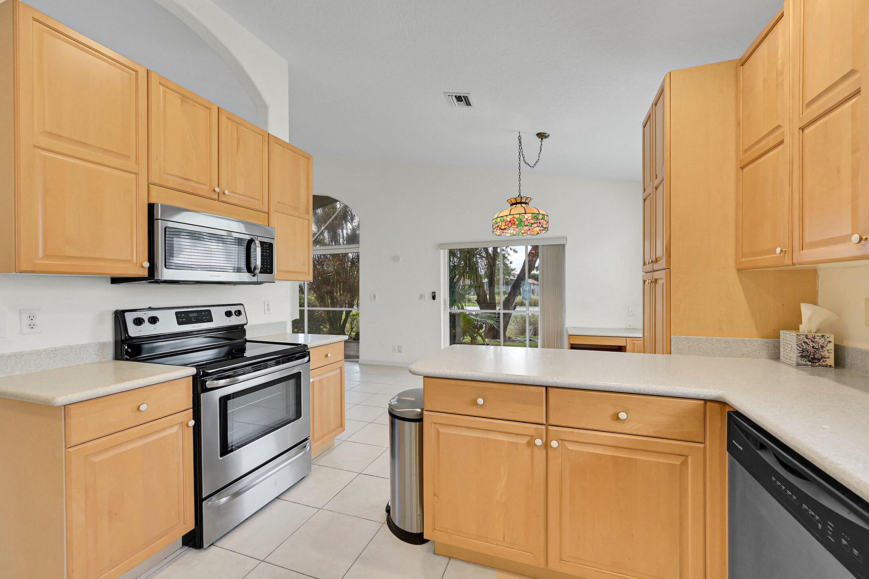 10382 Utopia Circle E, Boynton Beach, FL 33437 12