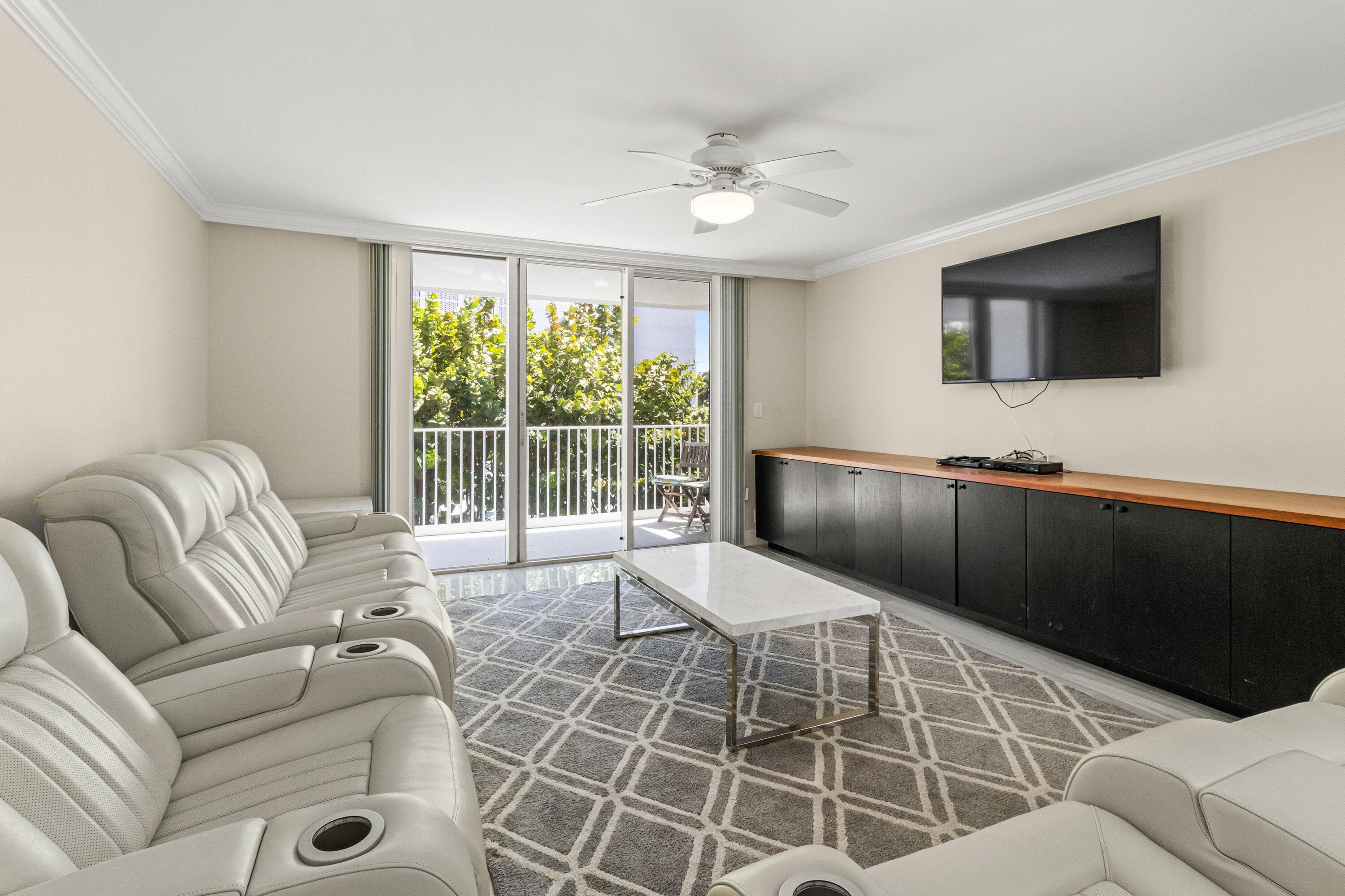 3580 S Ocean Boulevard 2a, South Palm Beach, FL 33480