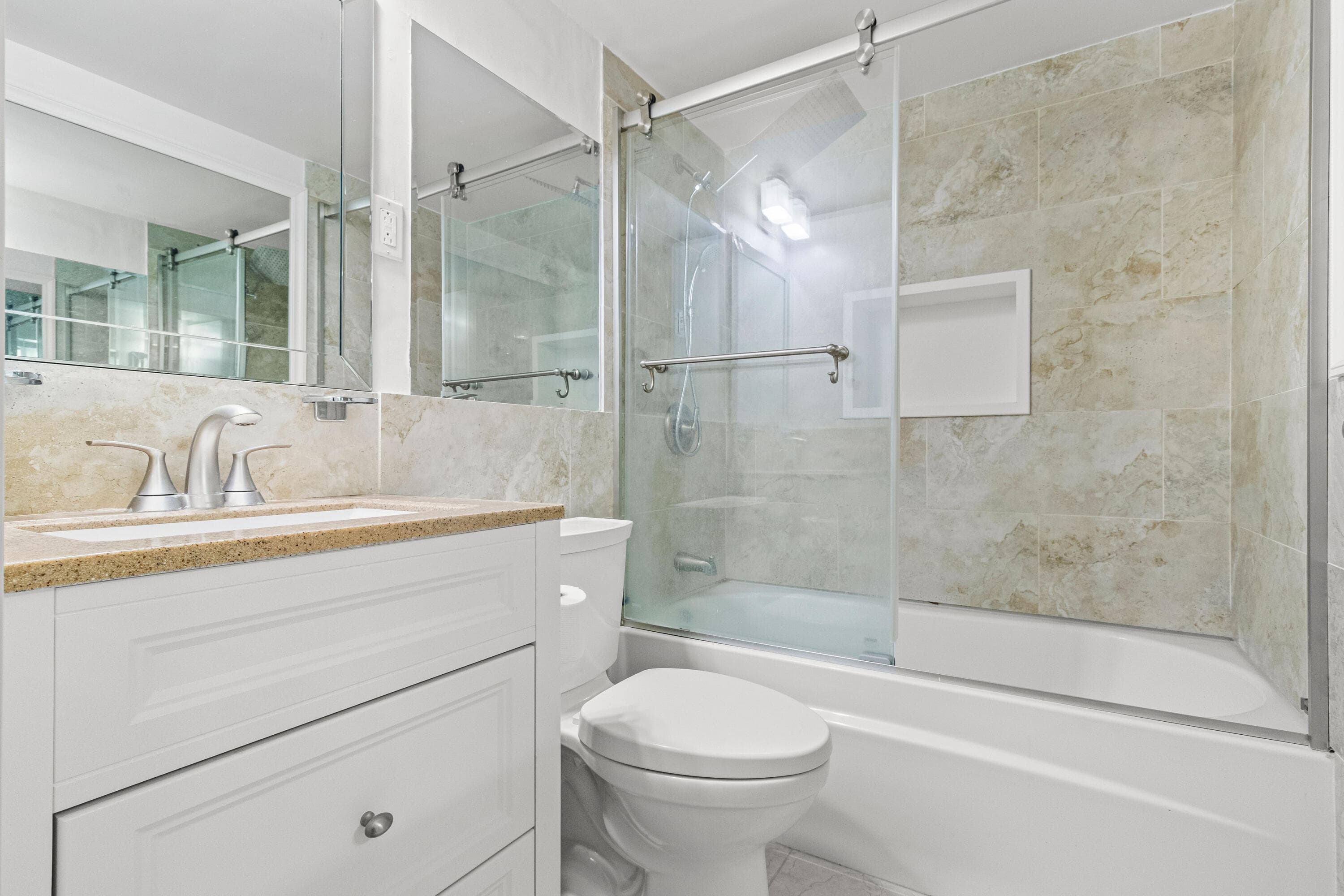 3580 S Ocean Boulevard 2a, South Palm Beach, FL 33480 13