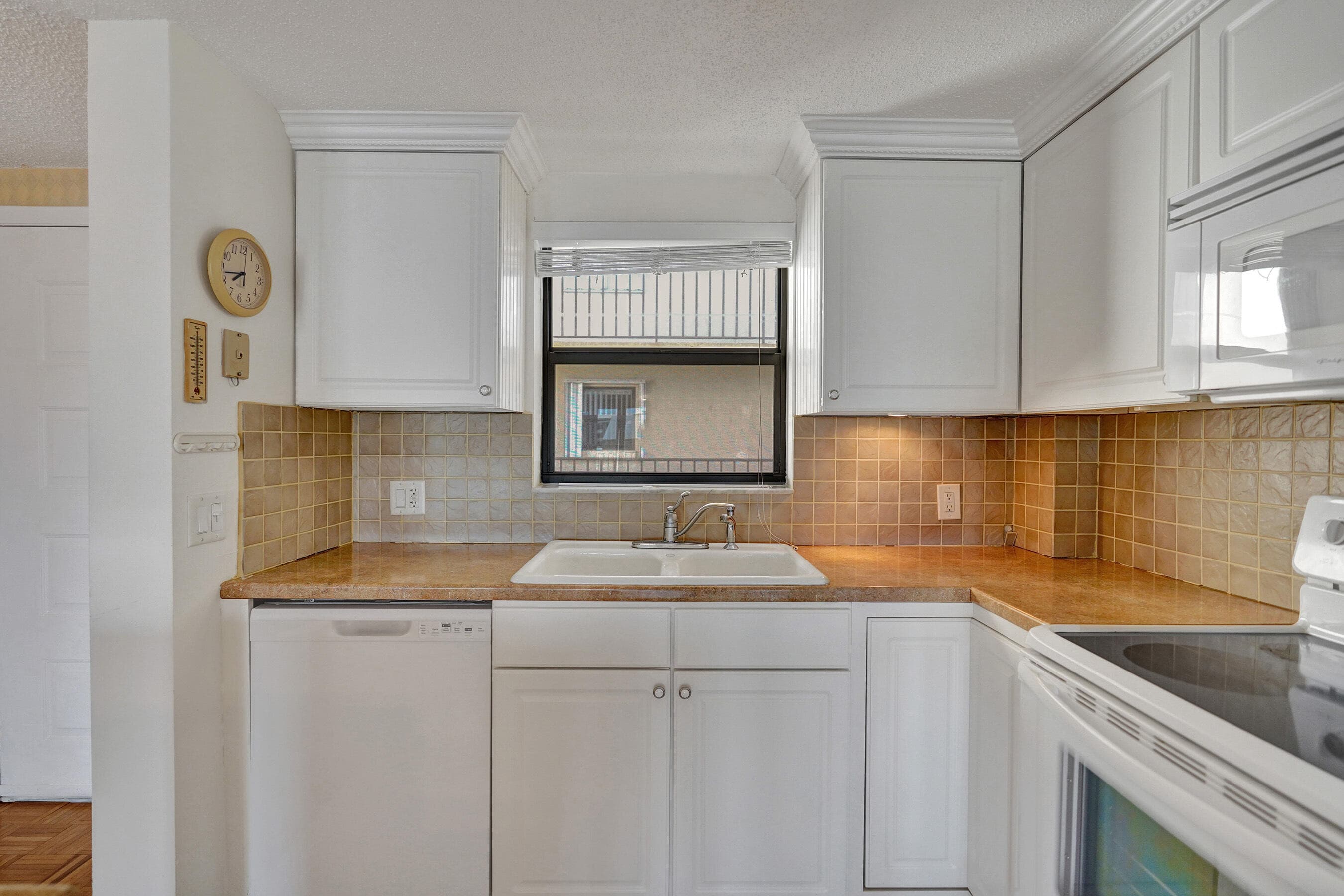 890 N Federal Highway 410, Lantana, FL 33462 13