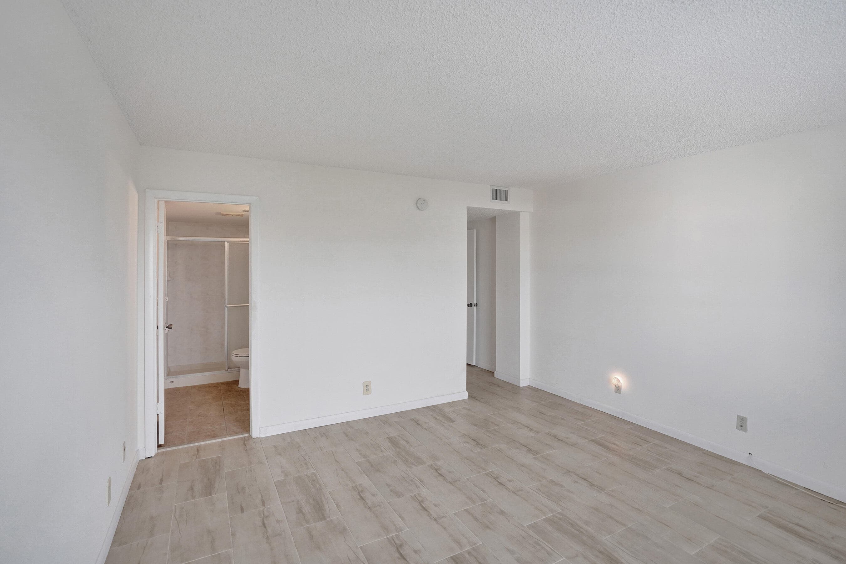 890 N Federal Highway 410, Lantana, FL 33462 28