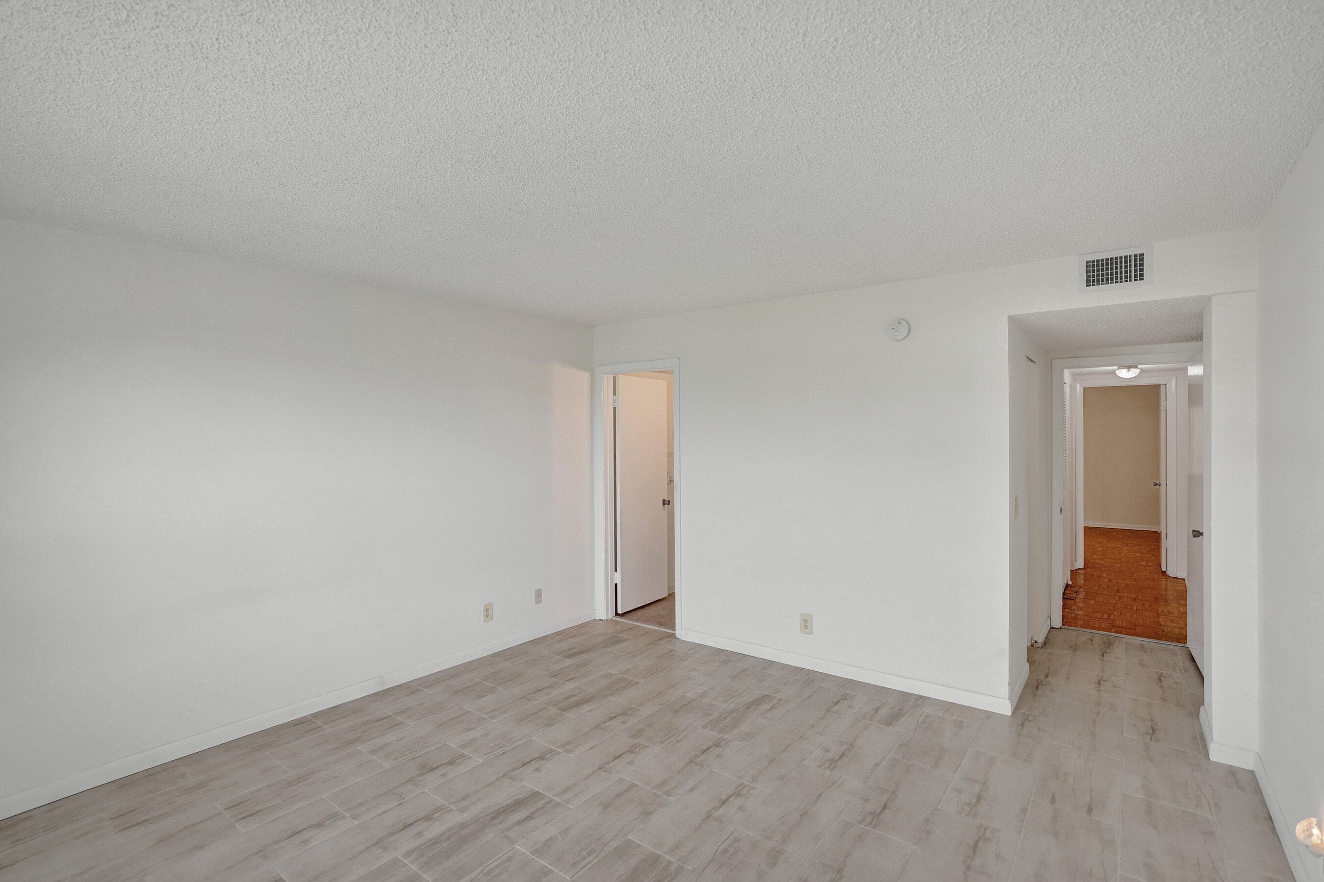 890 N Federal Highway 410, Lantana, FL 33462 29