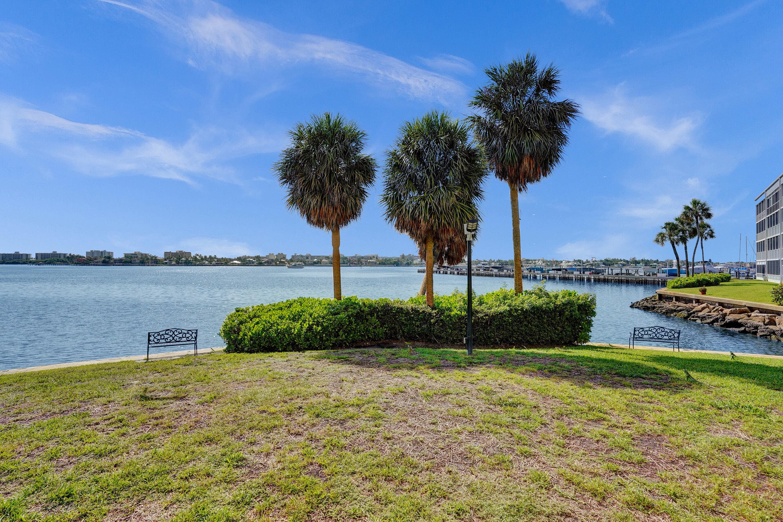 890 N Federal Highway 410, Lantana, FL 33462 48