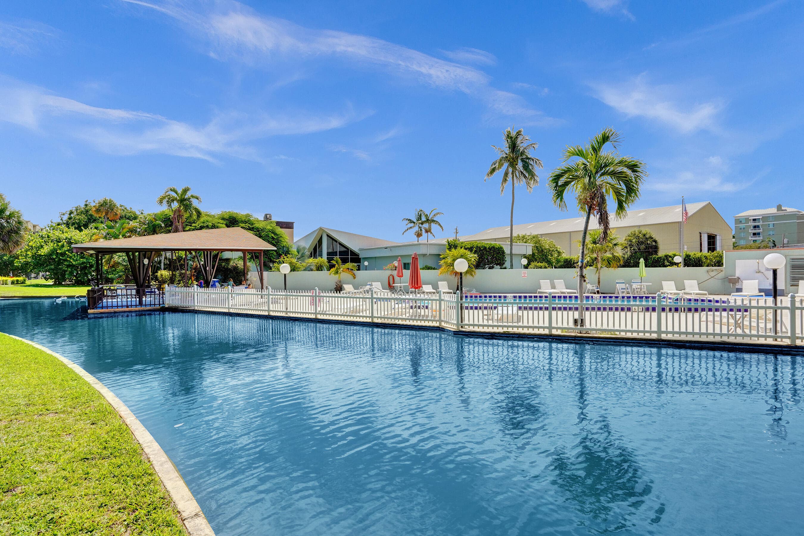 890 N Federal Highway 410, Lantana, FL 33462 52