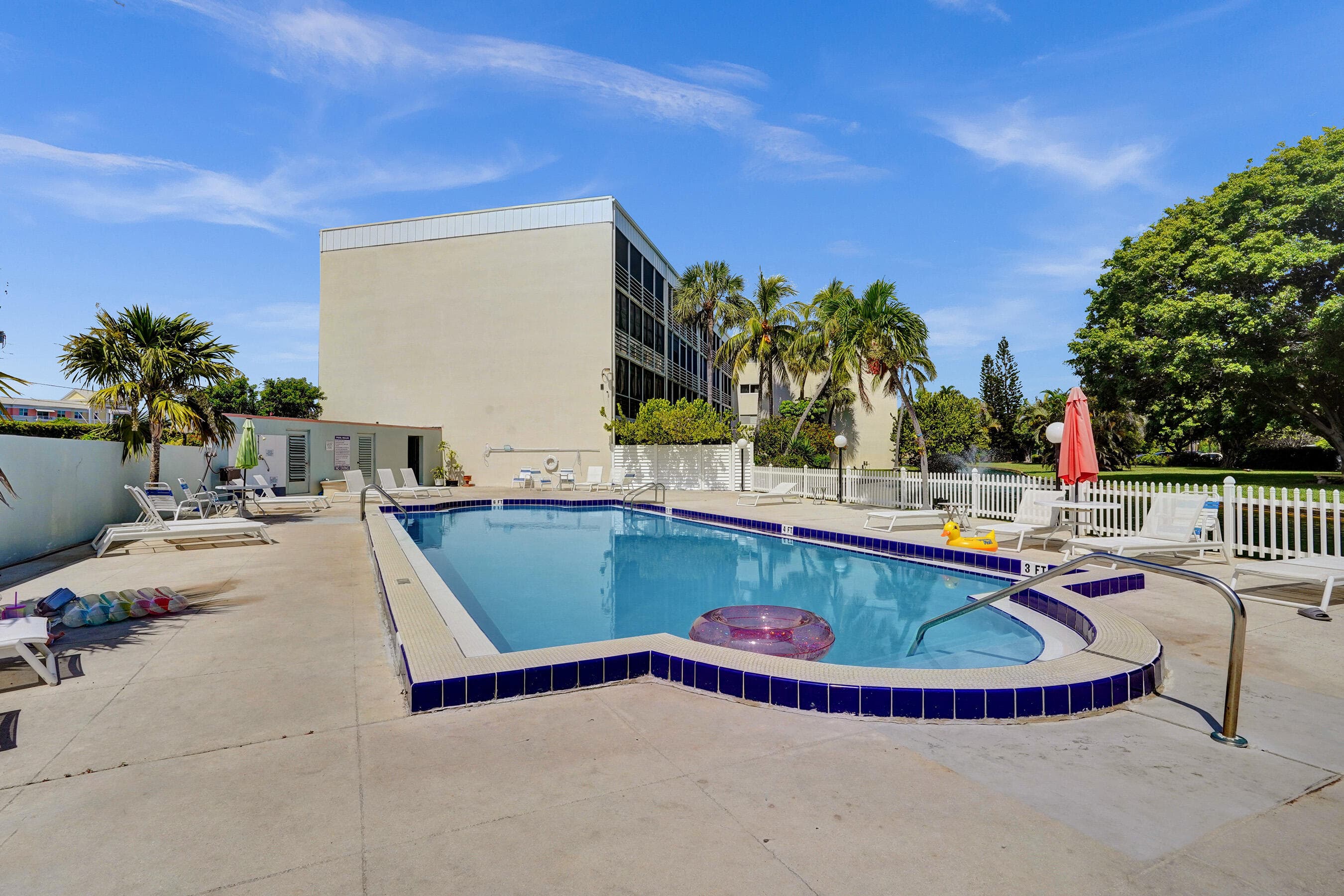 890 N Federal Highway 410, Lantana, FL 33462 53