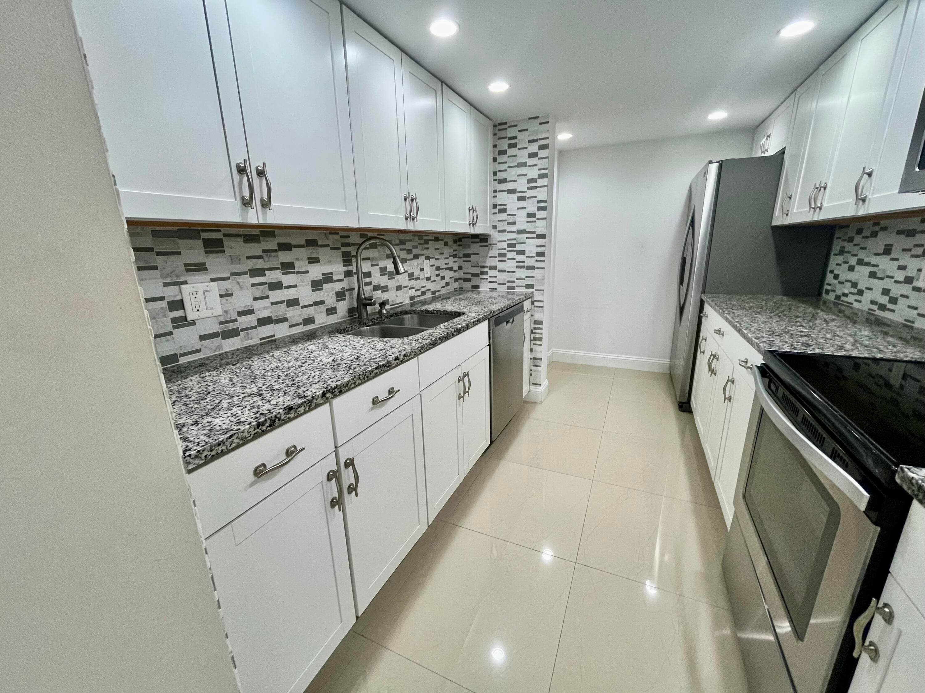 301 Croton Avenue 406, Lantana, FL 33462 10