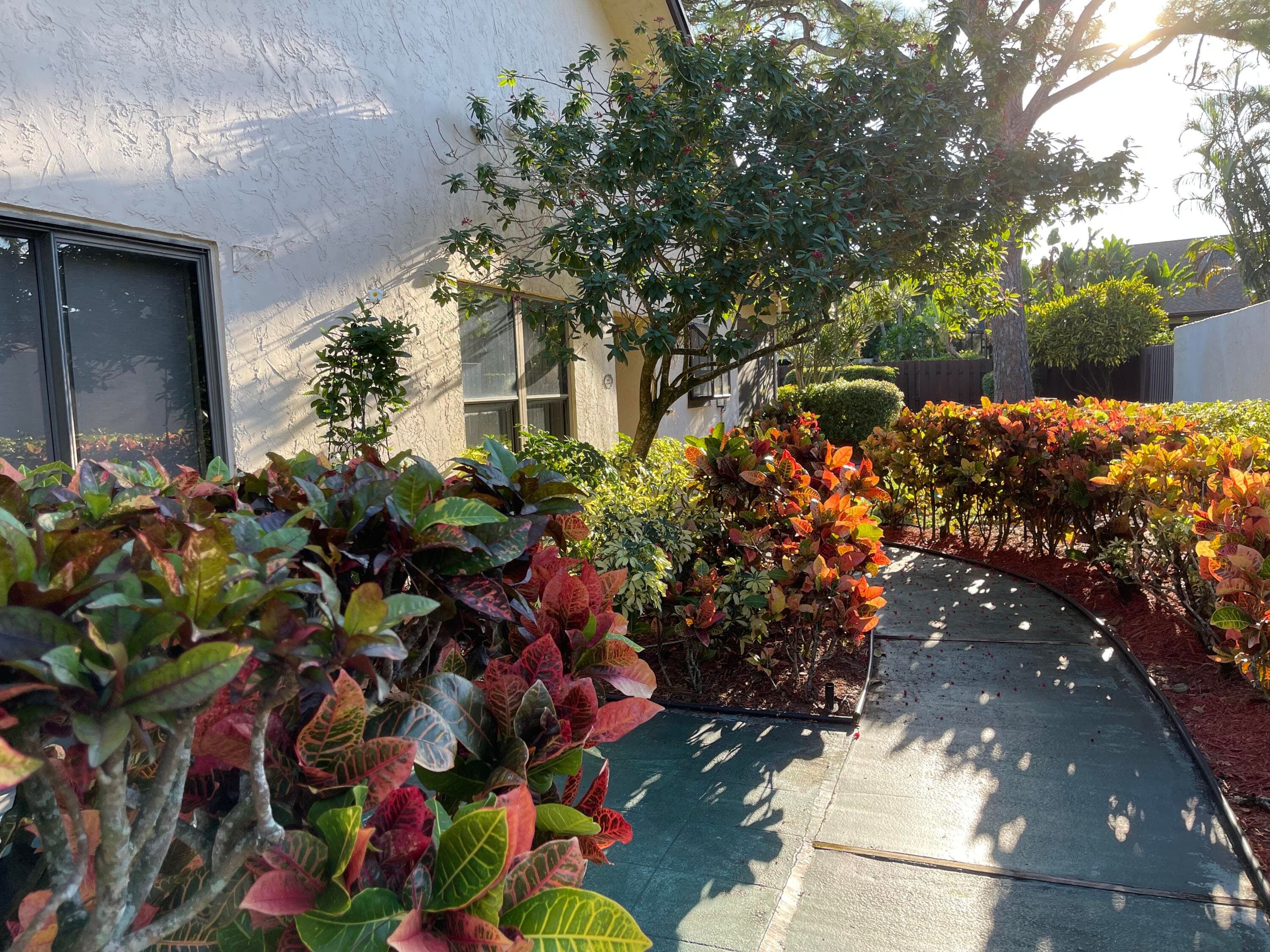 354 SW 28th Avenue, Delray Beach, FL 33445 44