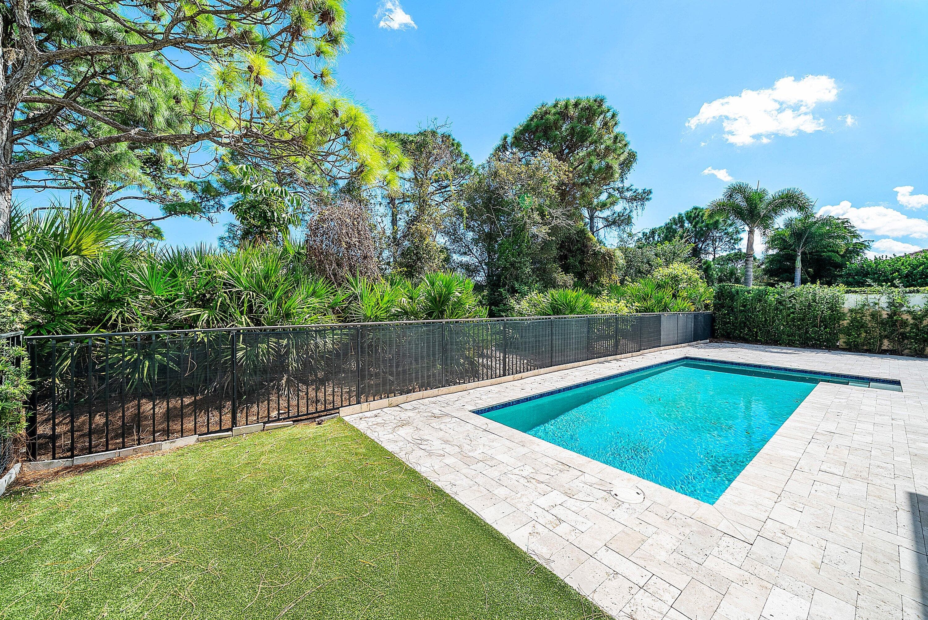 326 Charroux Drive, Palm Beach Gardens, FL 33410 45