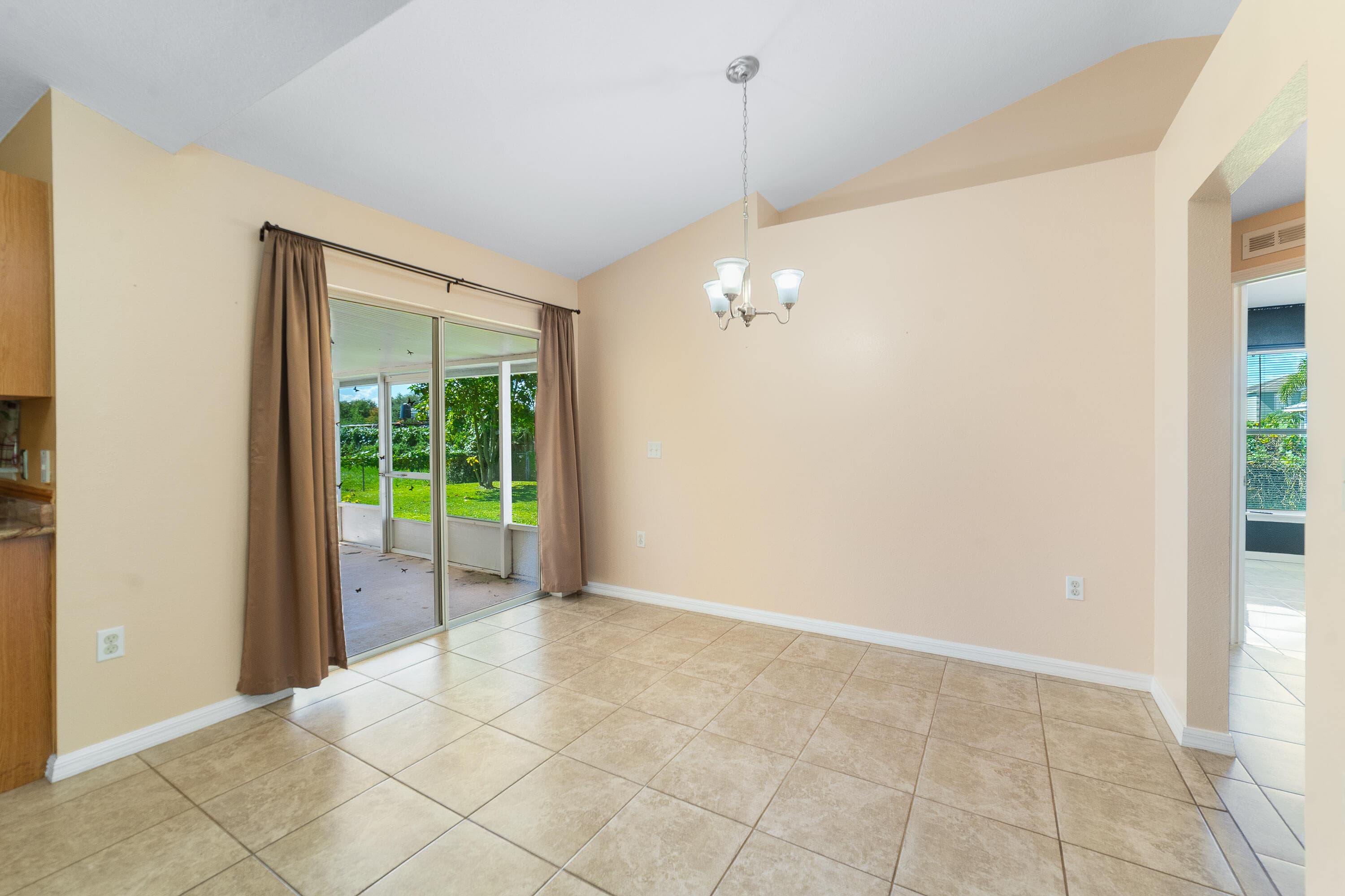1165 SE 40th Avenue, Okeechobee, FL 34974 8