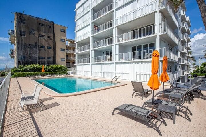4200 S Ocean Boulevard 503, South Palm Beach, FL 33480 8