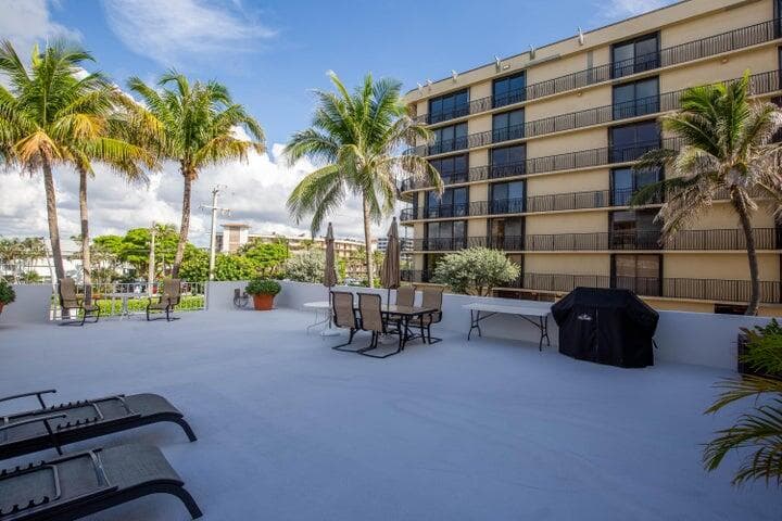 4200 S Ocean Boulevard 503, South Palm Beach, FL 33480 9
