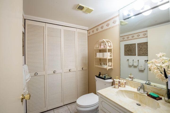 4200 S Ocean Boulevard 503, South Palm Beach, FL 33480 23