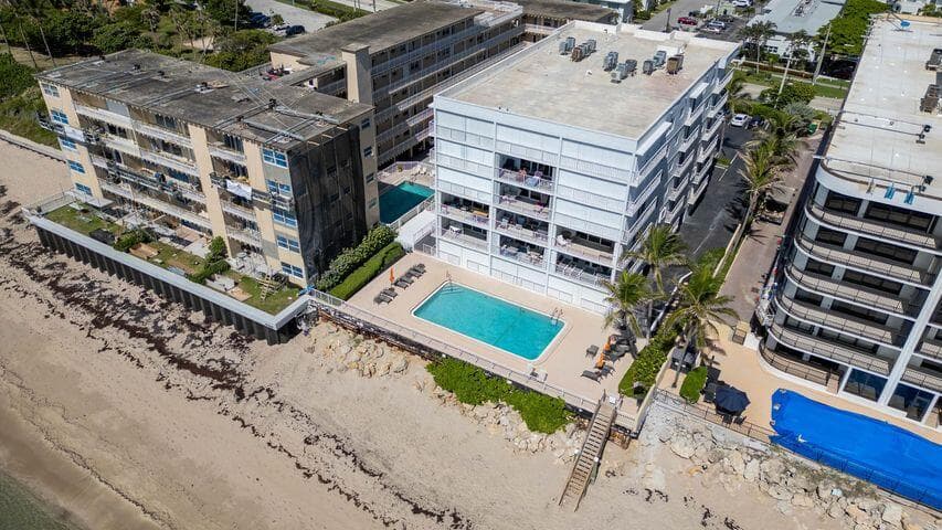 4200 S Ocean Boulevard 503, South Palm Beach, FL 33480 29
