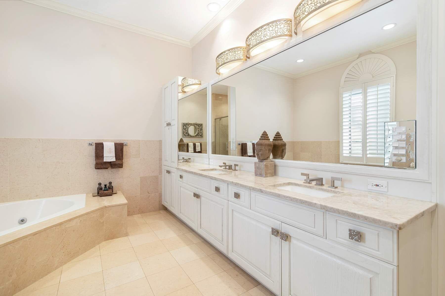 710 N COUNTY Road, Palm Beach, FL 33480 27
