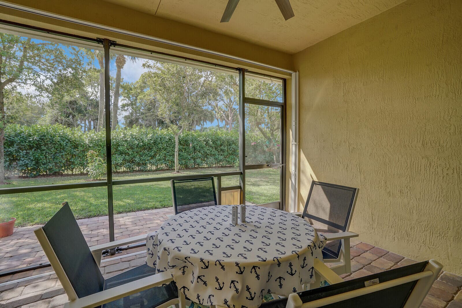 9328 Silent Oak Circle, West Palm Beach, FL 33411 28
