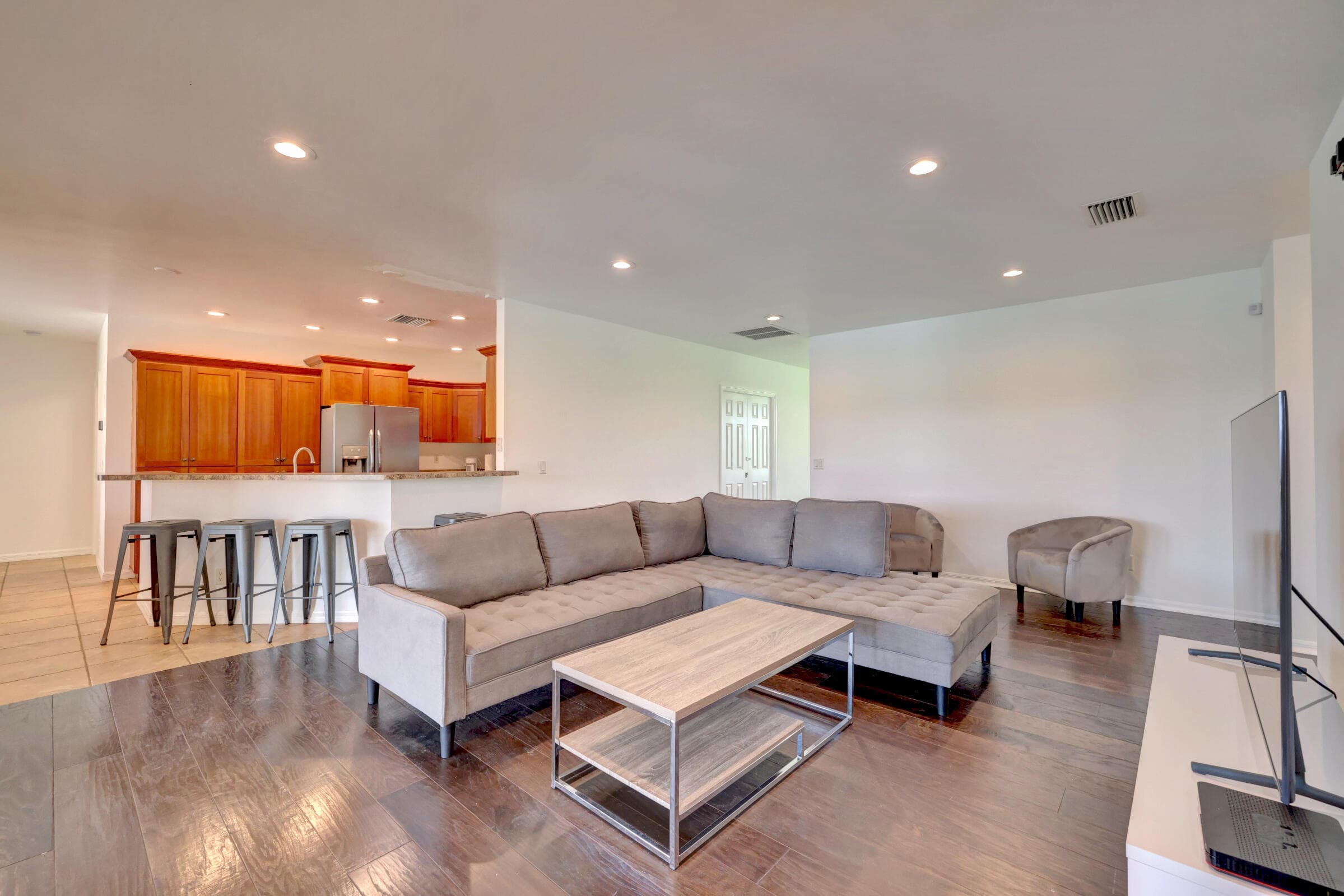 2700 S Header Canal Road, Fort Pierce, FL 34945 12