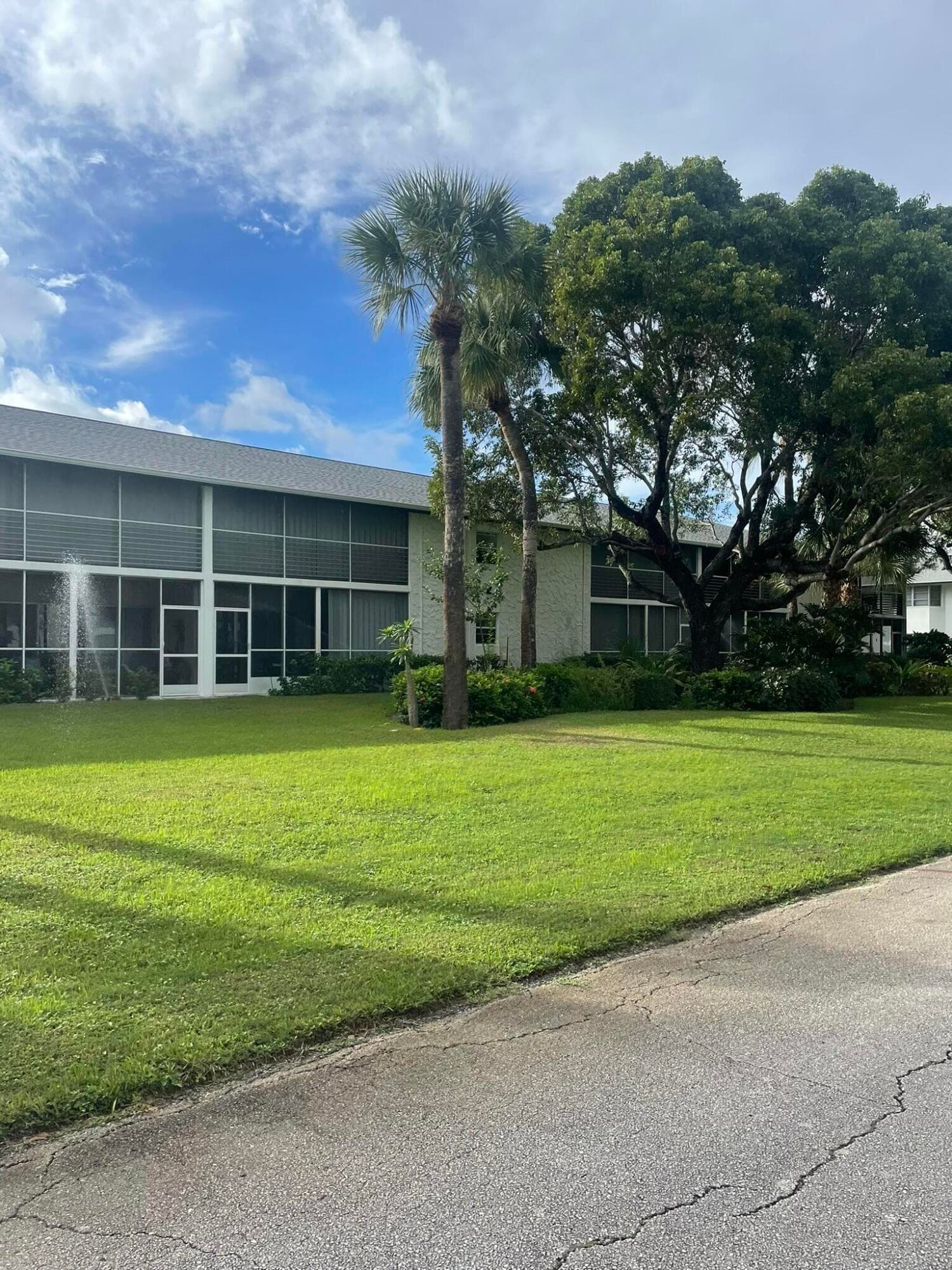 2 Garden Street 106m, Tequesta, FL 33469 2