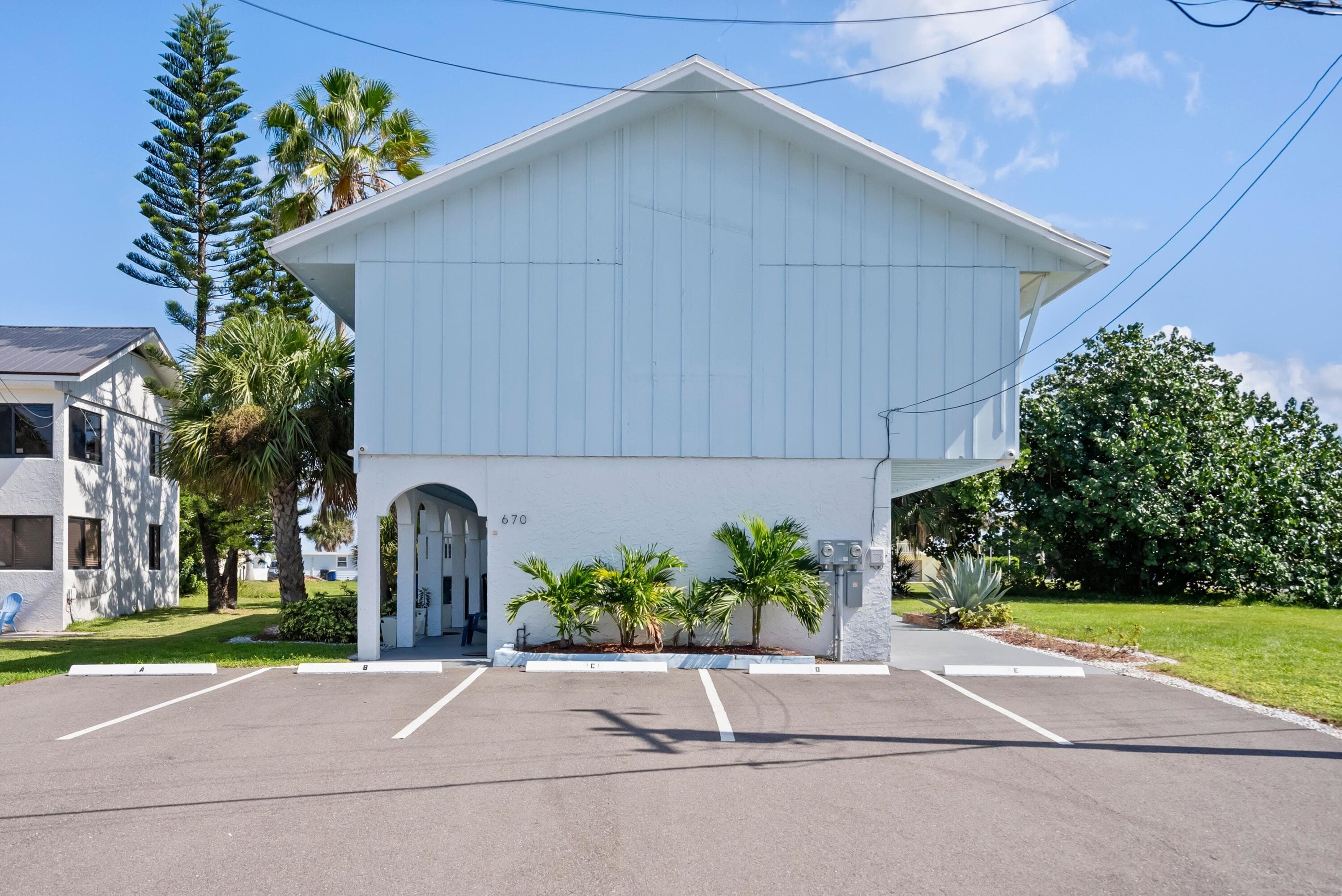 670 Hernando Street E, Fort Pierce, FL 34949 13