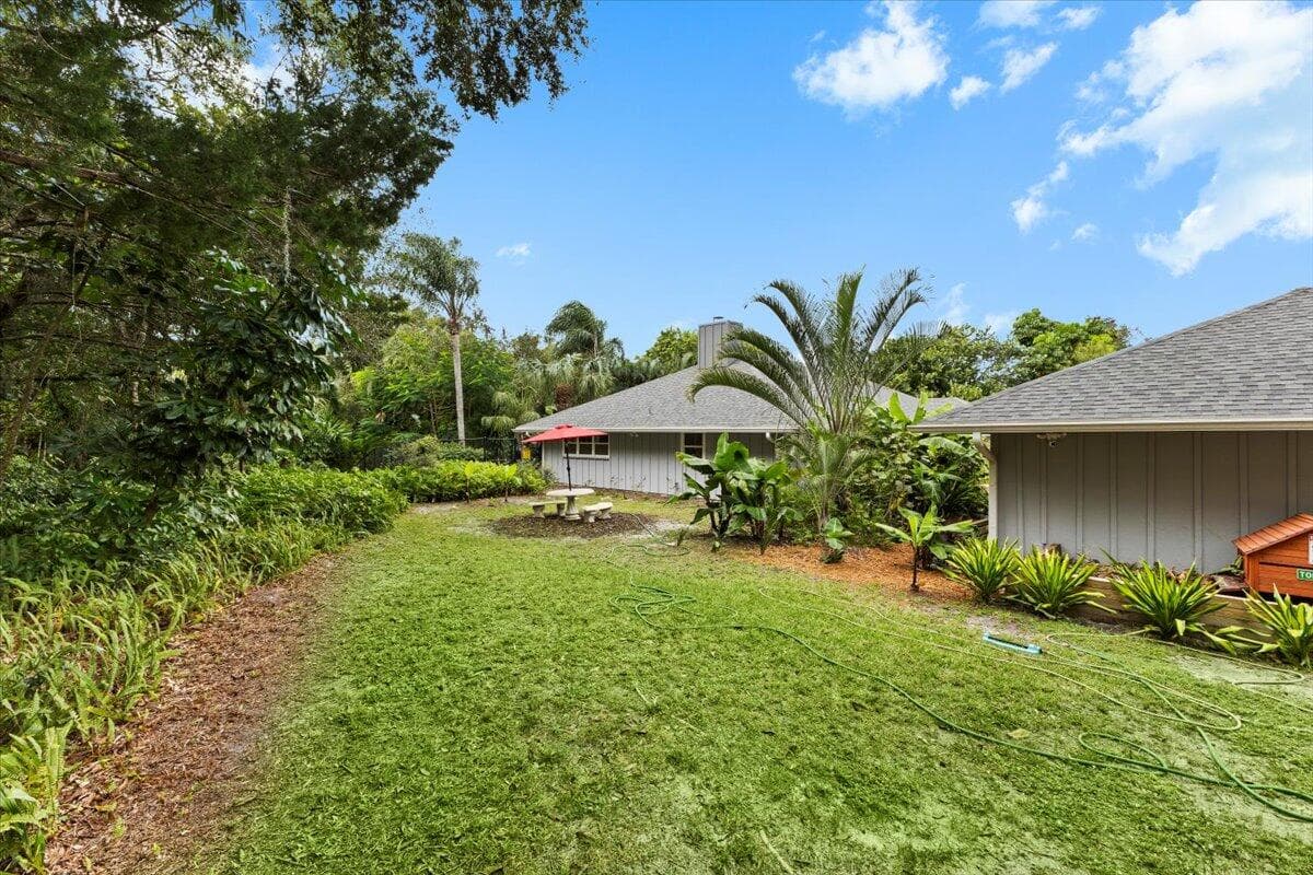 1938 SW Winners Drive, Palm City, FL 34990 32