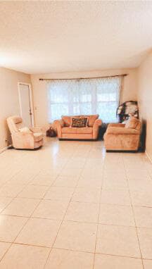 7205 W Oakridge Circle, Lake Worth, FL 33462 3